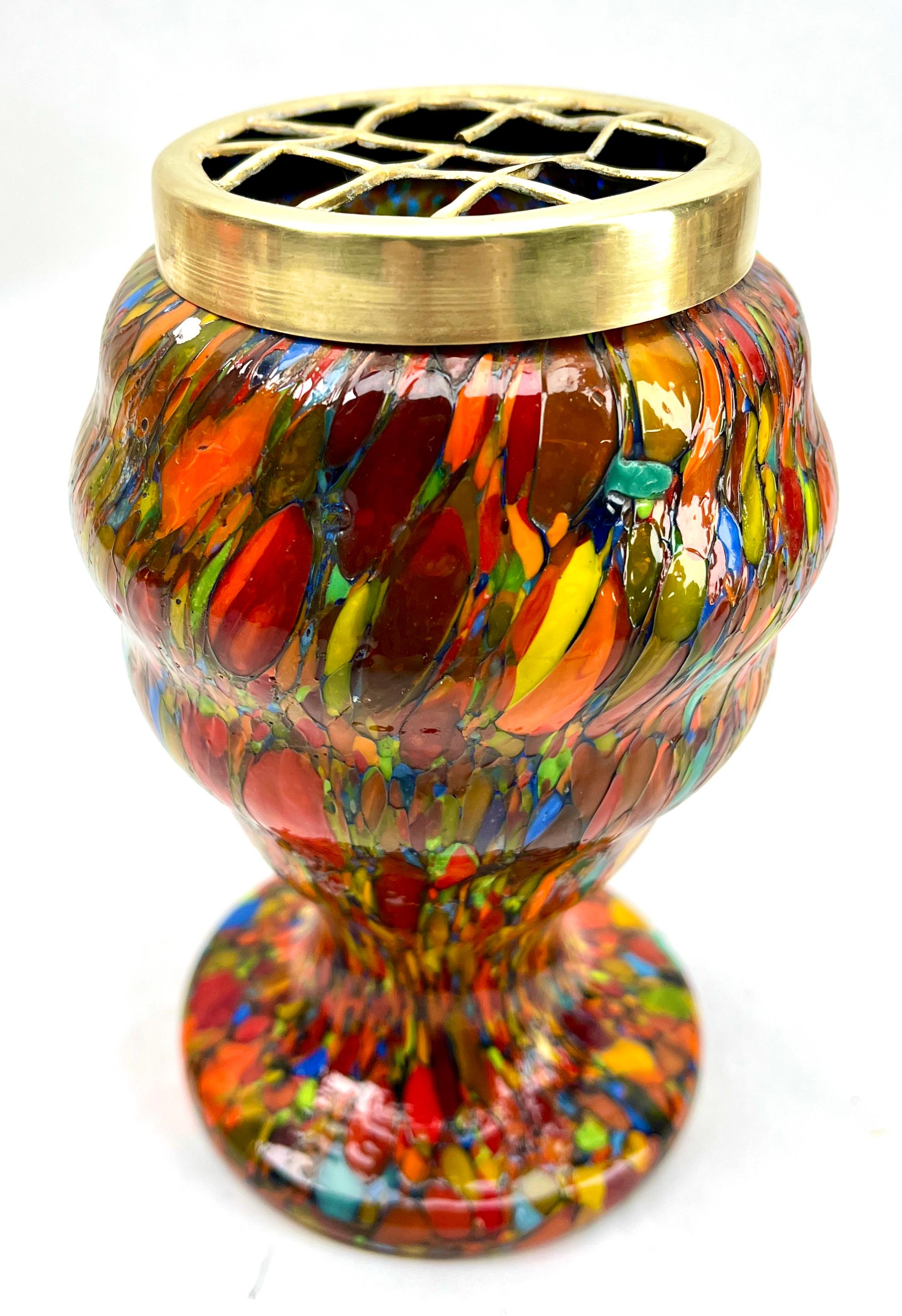 Kralik „Pique Fleurs“  Vase, in mehrfarbigem Dekor mit Grille, Ende der 1930er Jahre im Angebot 2