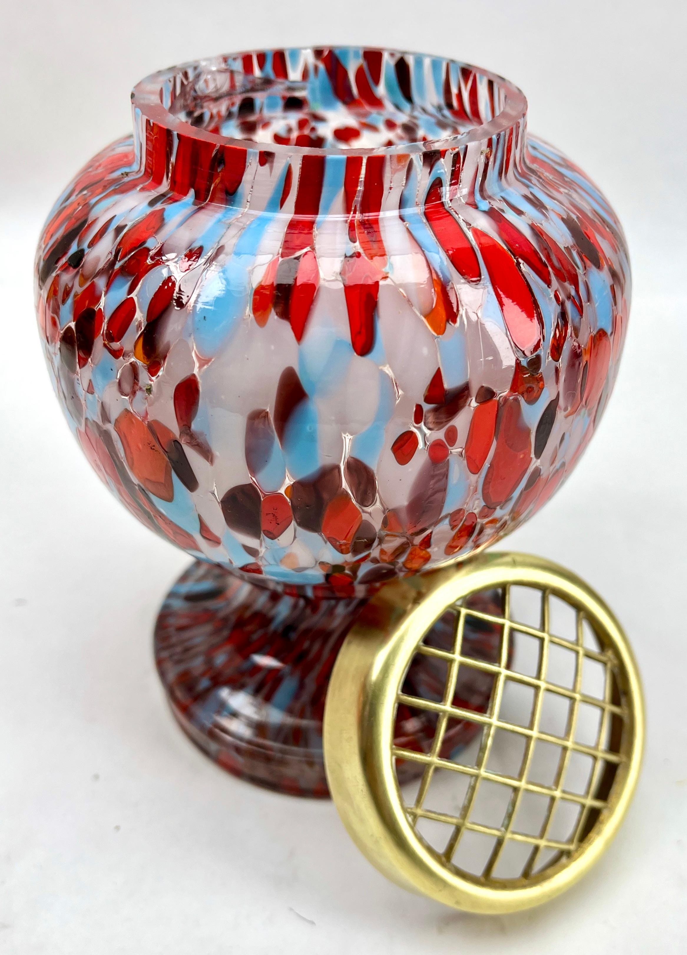 Kralik 'Pique Fleurs'  Vase, in Multi Color Decor with Grille, Late 1930s For Sale 1