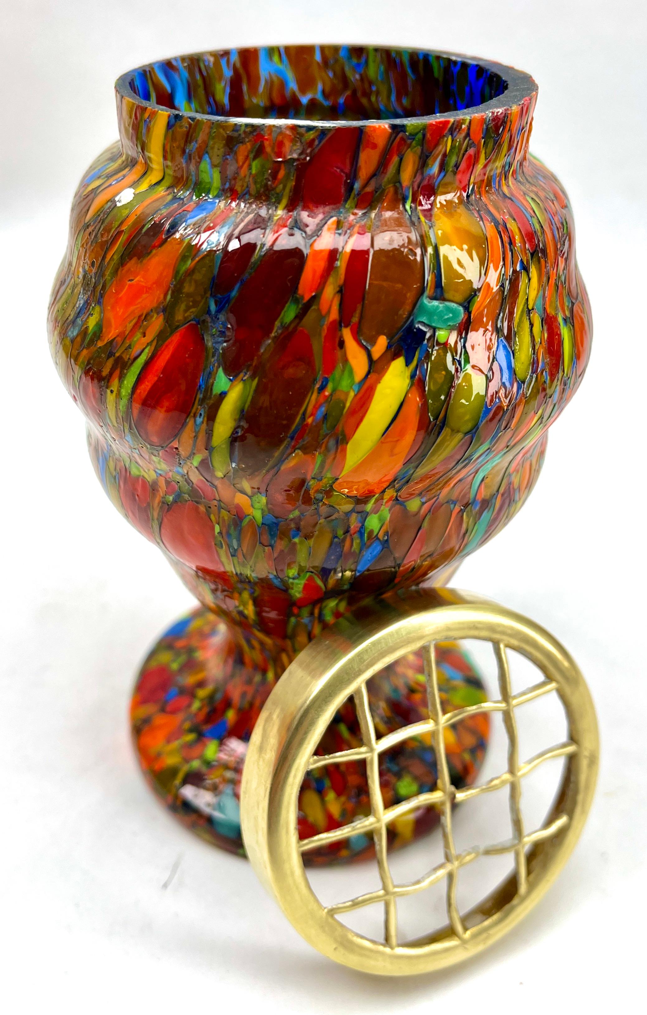 Kralik „Pique Fleurs“  Vase, in mehrfarbigem Dekor mit Grille, Ende der 1930er Jahre im Angebot 1
