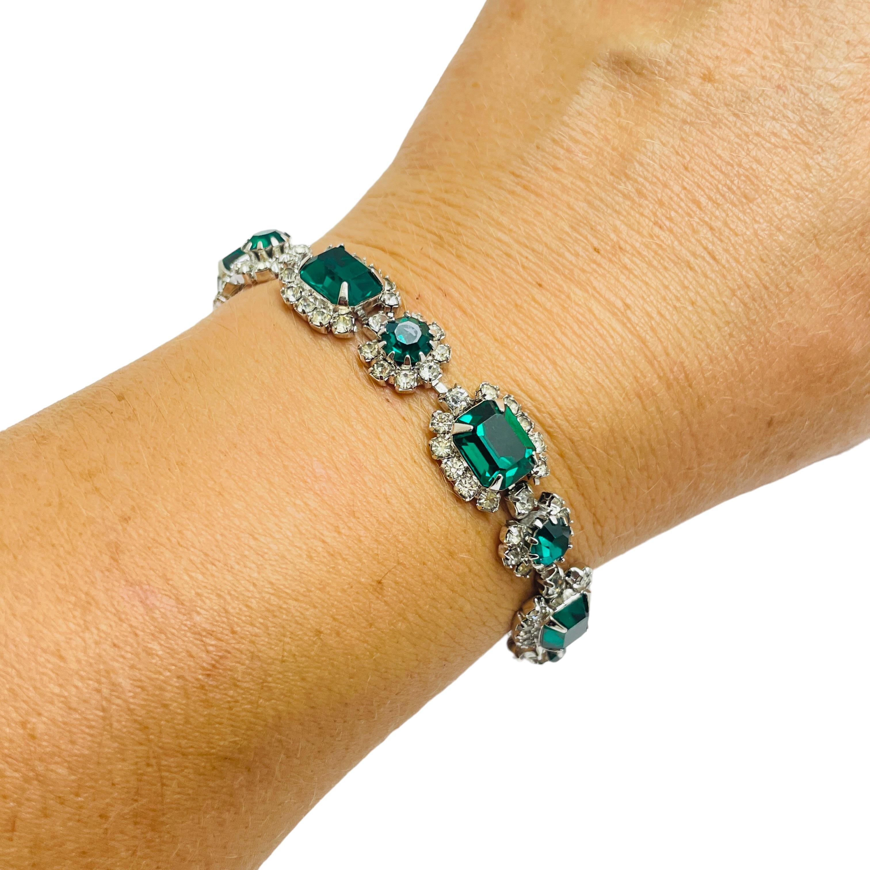 KRAMER OF N.Y. signed vintage silver emerald rhinestones designer bracelet For Sale 1
