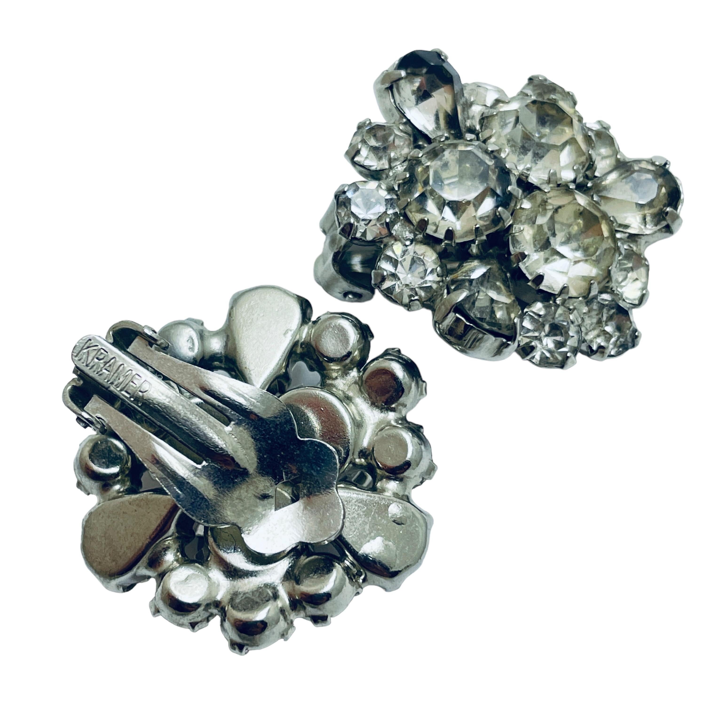 KRAMER signed vintage silver tone rhinestone designer earrings In Good Condition In Palos Hills, IL