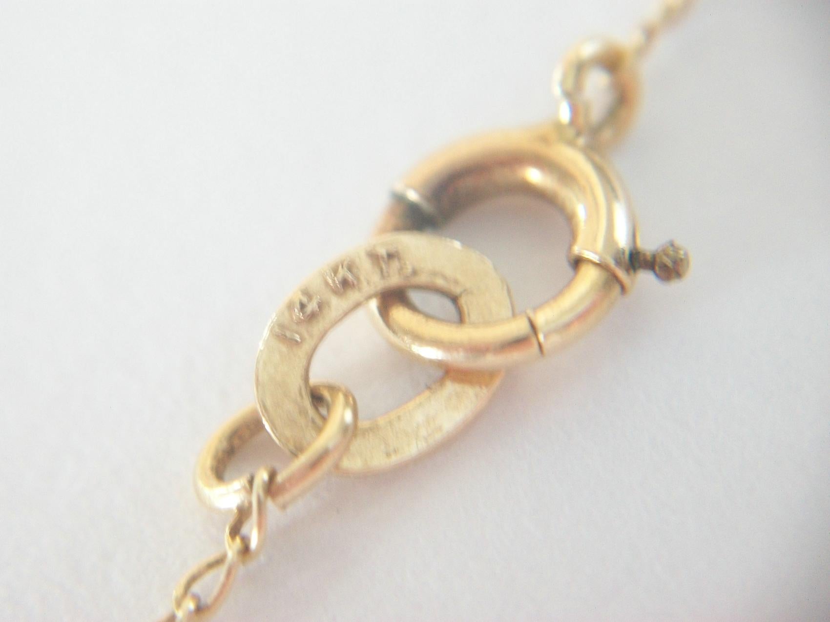 Krementz, 14K Gold Chain Necklace with Enamel Pendant, U.S.A, 20th Century For Sale 2