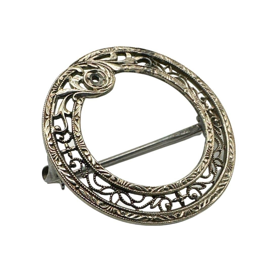 Krementz Antique Art Deco Brooch in 14K Gold and Platinum In Excellent Condition For Sale In Jacksonville, FL