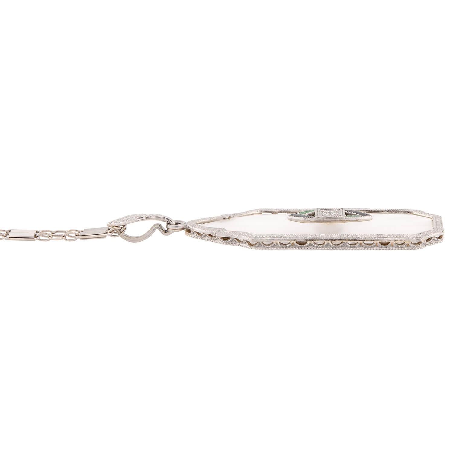 Art Déco KREMENTZ Collana con ciondolo in quarzo roccioso, diamanti e smalto Art Deco 14k in vendita