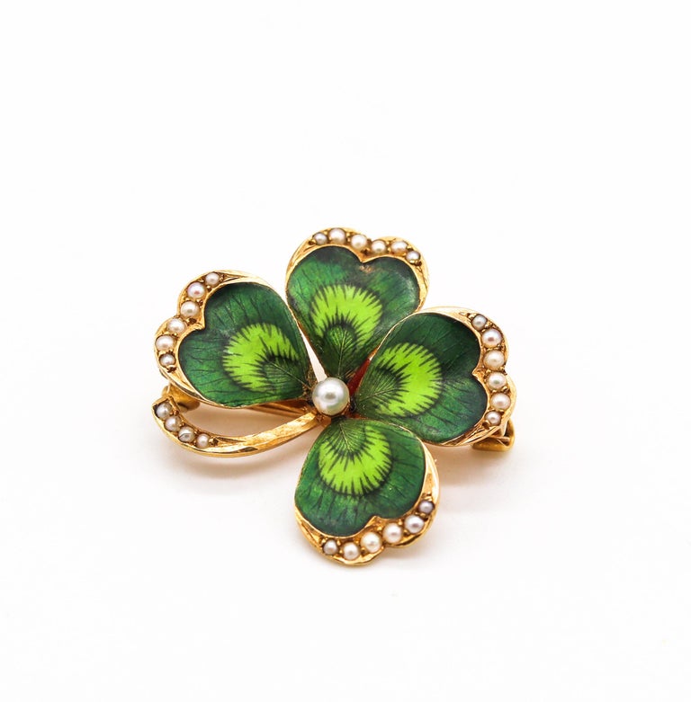 Edwardian Enameled four leaves clover pin created by Krementz & Co.

Fabulous little beauty, created in America during the transition of the Edwardian and Art Nouveau period back in the 1900-1910. This beautiful pin brooch has been carefully crafted