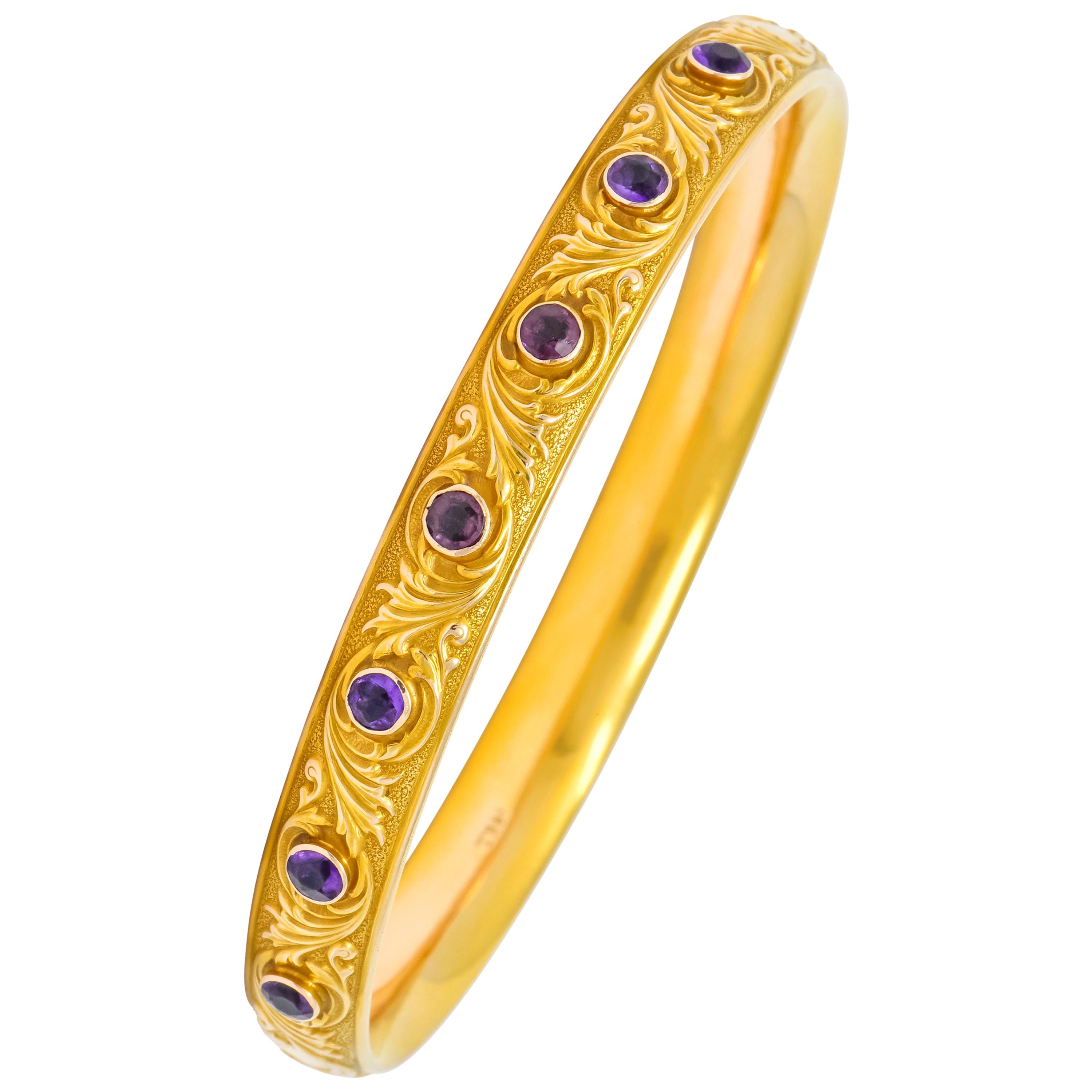 Krementz Art Nouveau Amethyst 14 Karat Gold Engraved Bangle Bracelet, circa 1900