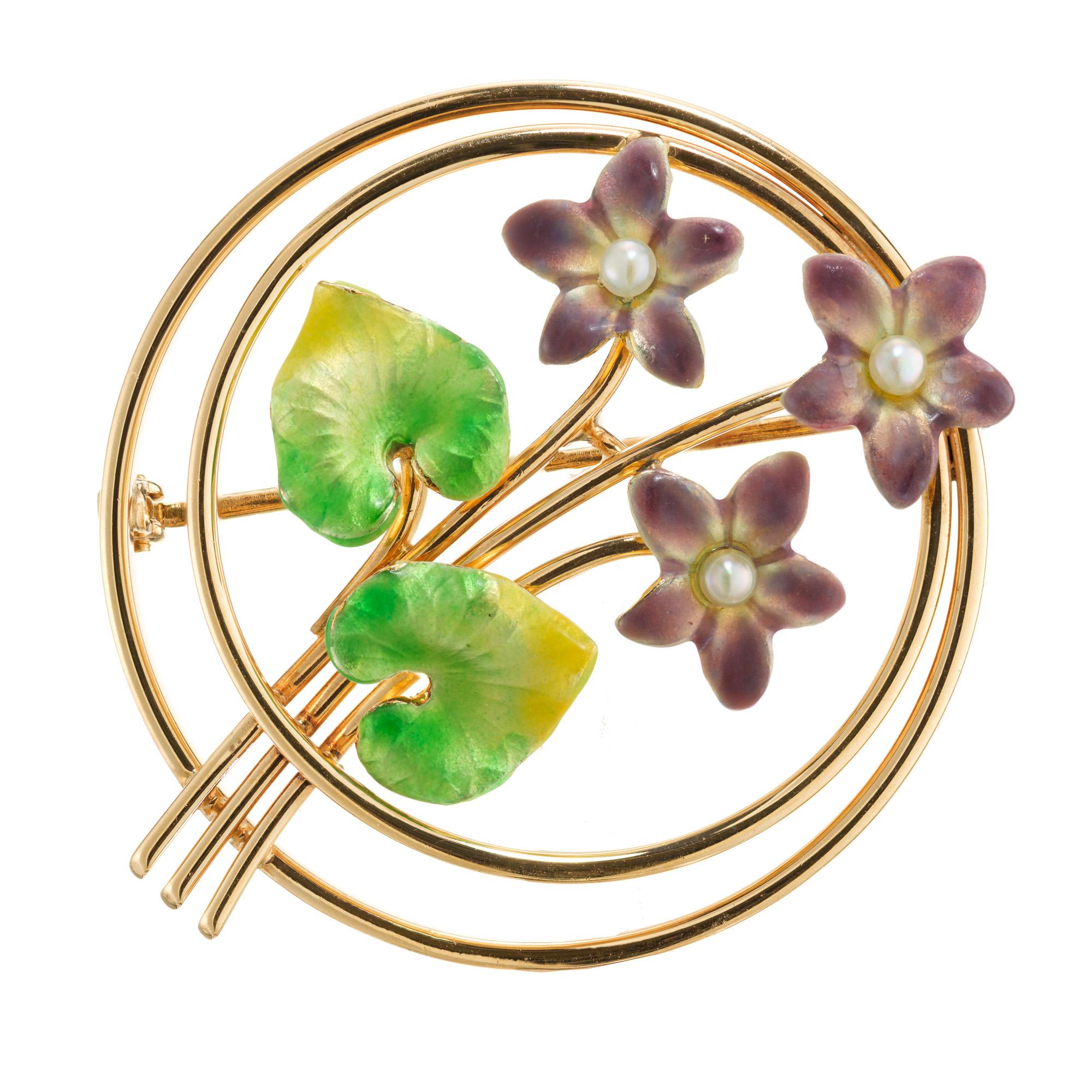 Taille ronde Krementz Broche fleur en or rose, perles, émail et perles en vente