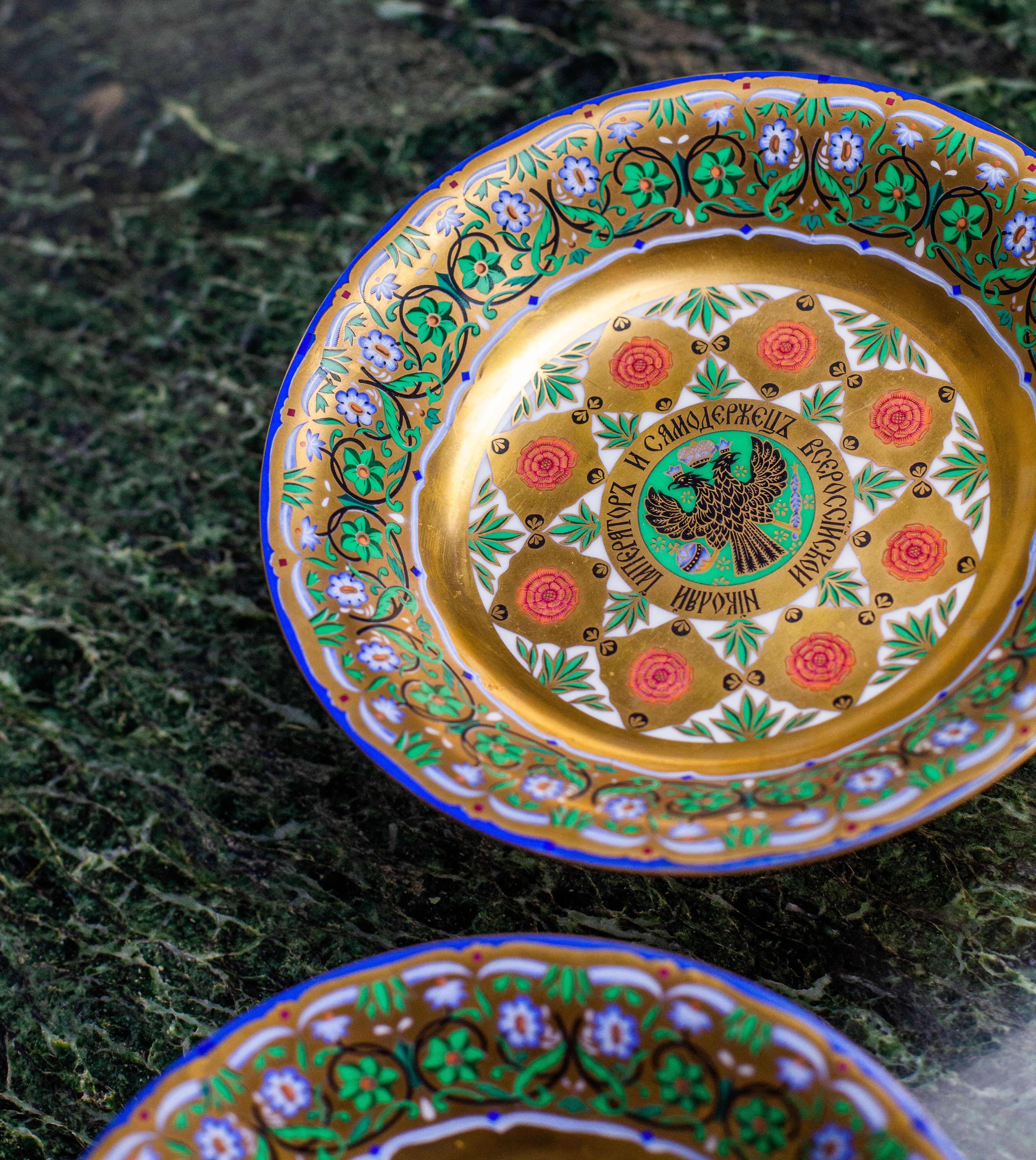 Commissioned by Nicholas I for the Grand Kremlin Palace in Moscow, these Kremlin Service compotes are a striking example of Russia's Imperial age. Designed by Fedor Solntsev and produced by Imperial Porcelain Factory St. Petersburg, these dishes are