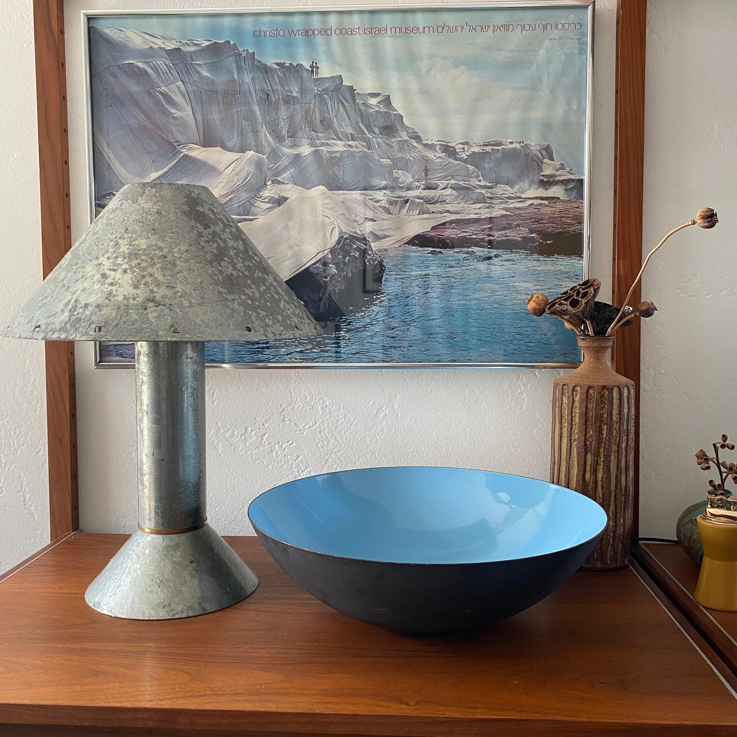 Cuenco Krenit de Herbert Krenchel Esmalte azul, Dinamarca Años 60 Moderno de mediados de siglo en venta