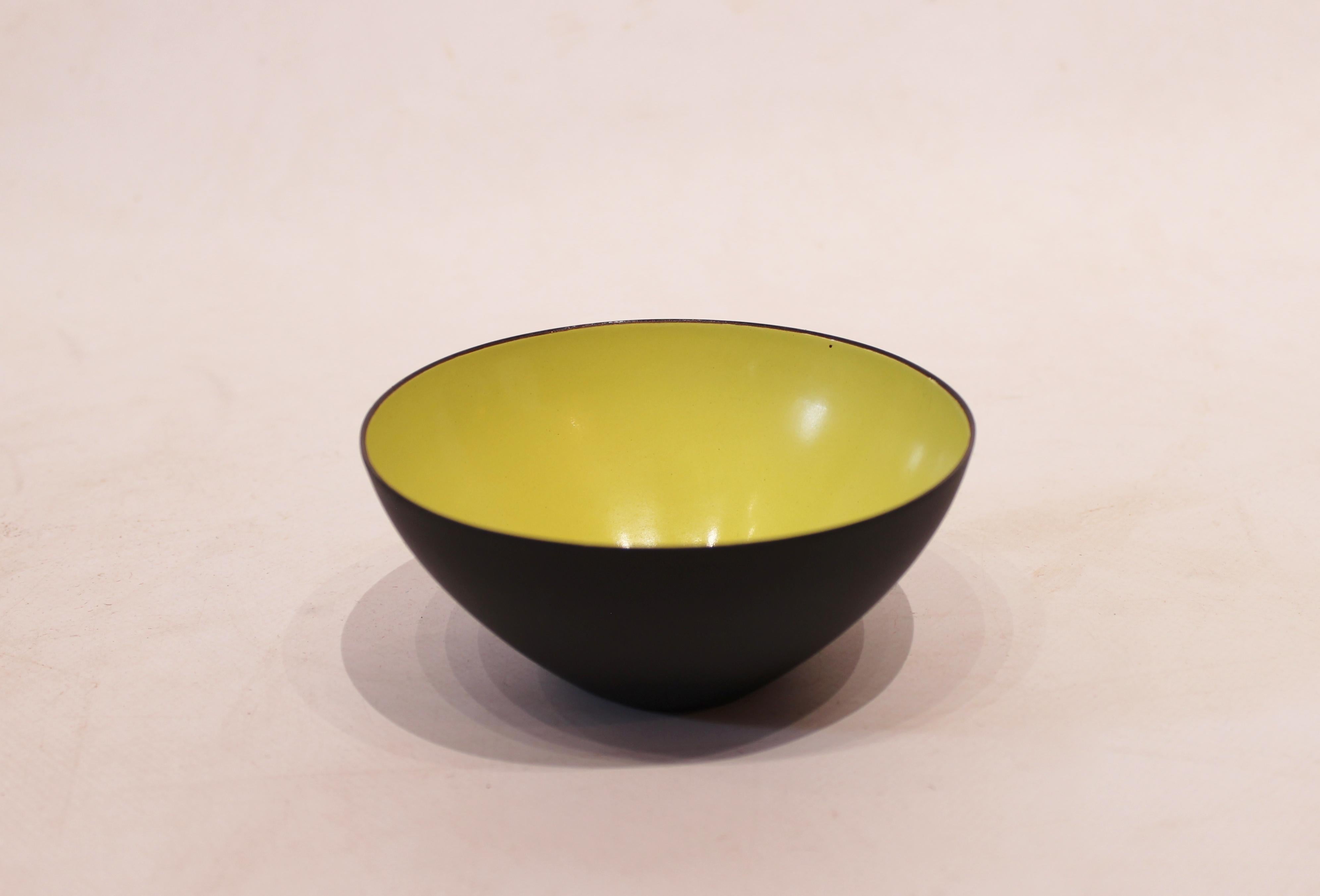 Krenit bowl by Herbert Krenchel from the 1960s. The bowl is of Danish design and in great vintage condition. The item is decorated with black metal on the exterior and light green enamel on the interior.