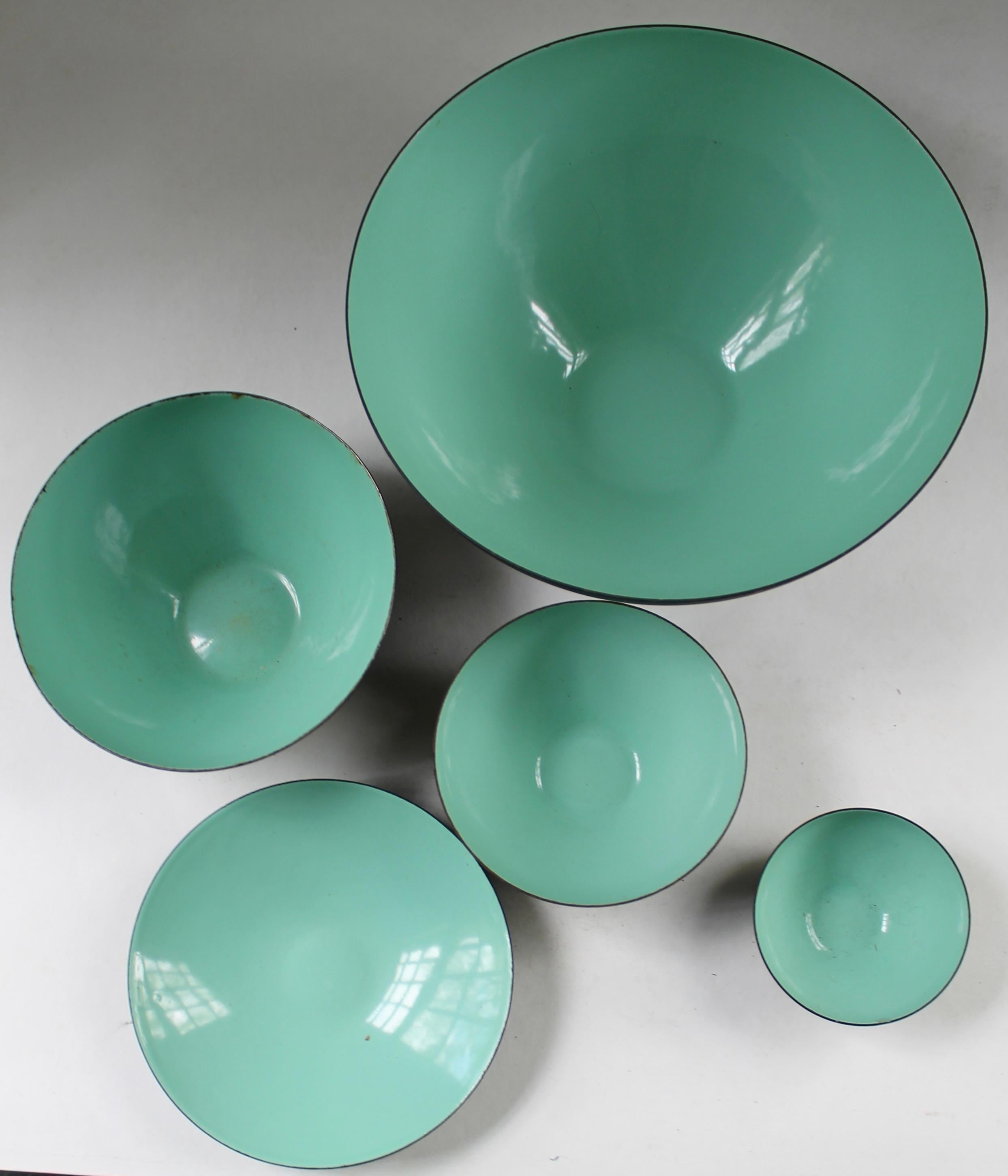 Scandinave moderne Bols Krenit, 5 émail turquoise d'origine, conçus par Herbert Krenchel en vente