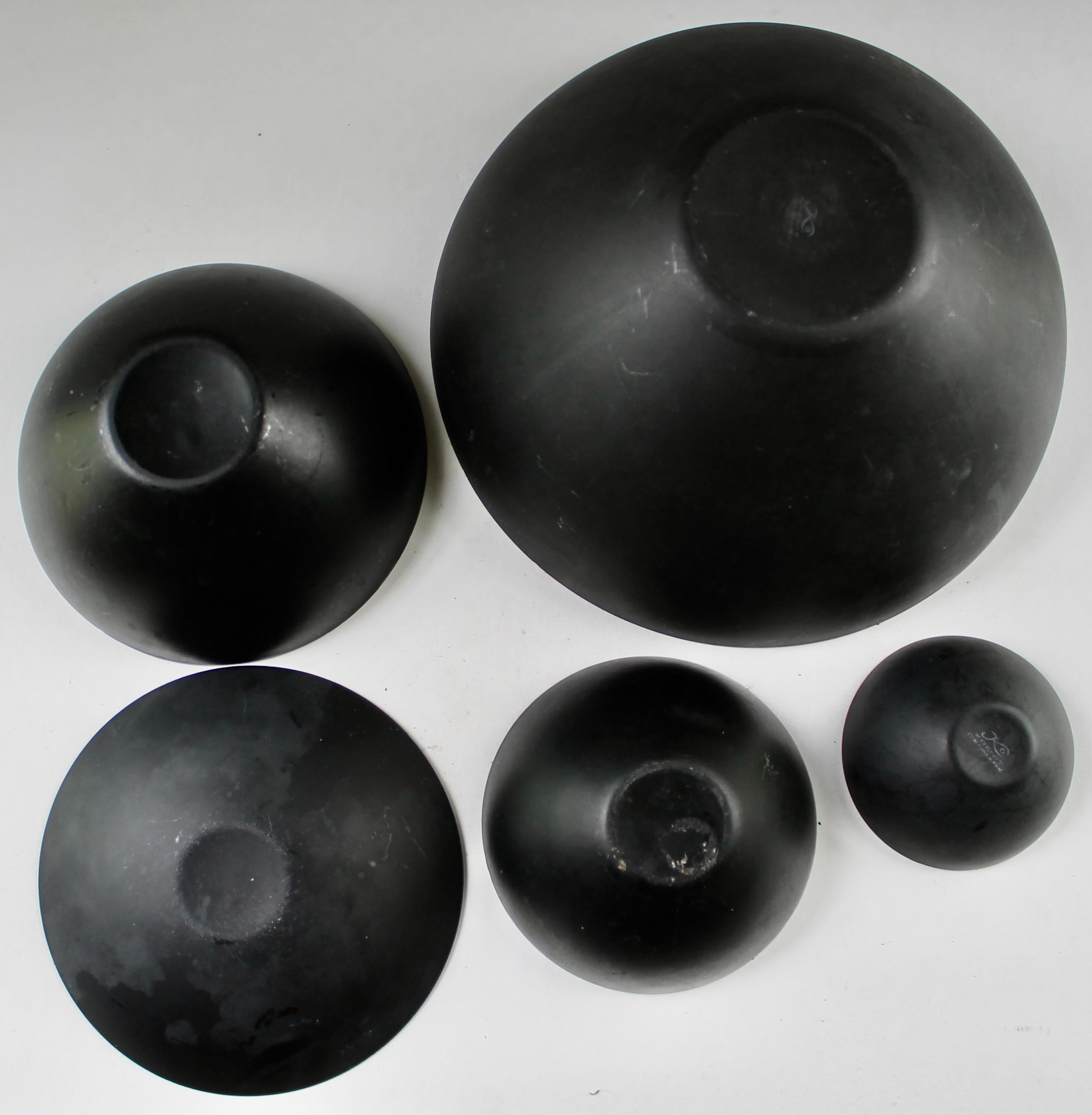 Krenit-Schalen, 5 Original-Schalen aus türkisfarbener Emaille, Herbert Krenchel entworfen (Skandinavische Moderne) im Angebot