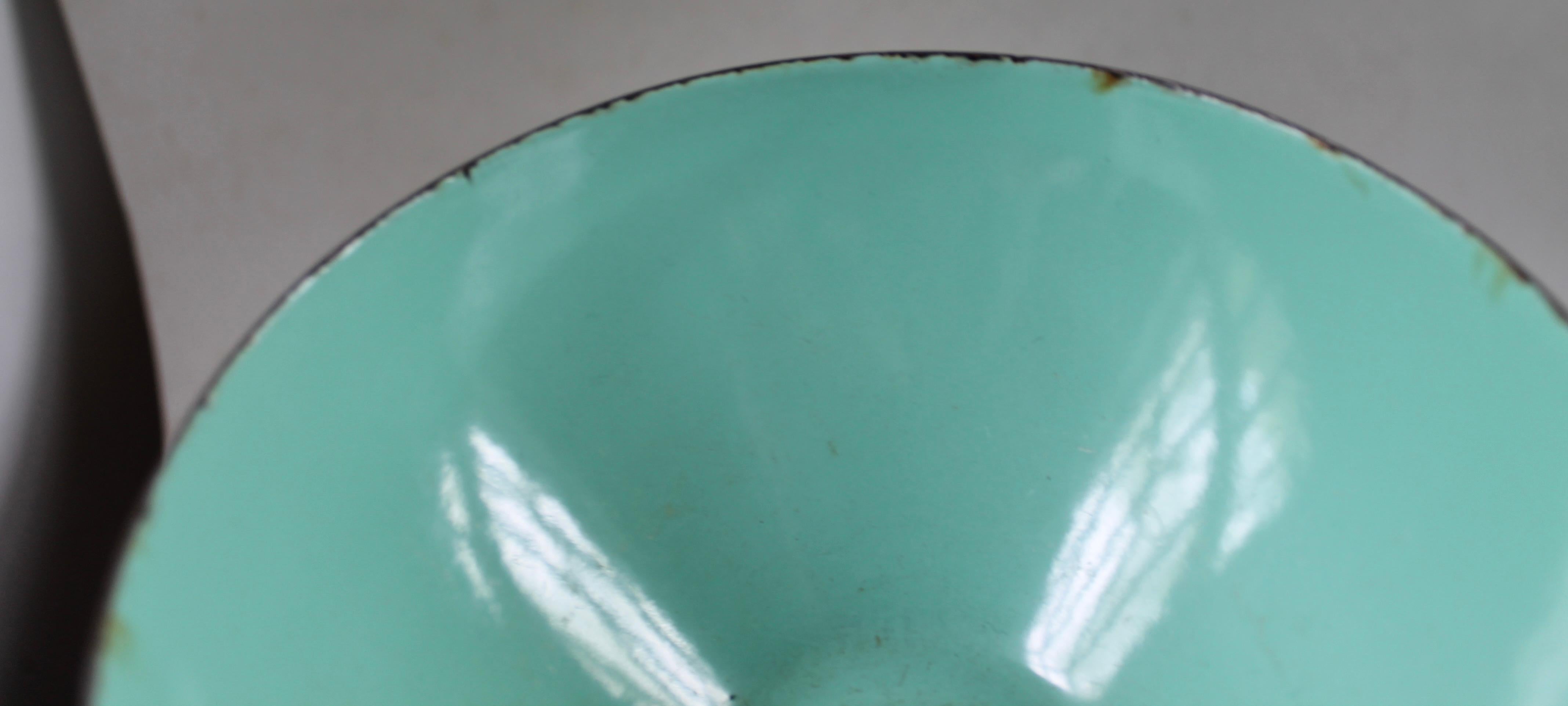 Krenit-Schalen, 5 Original-Schalen aus türkisfarbener Emaille, Herbert Krenchel entworfen (Dänisch) im Angebot