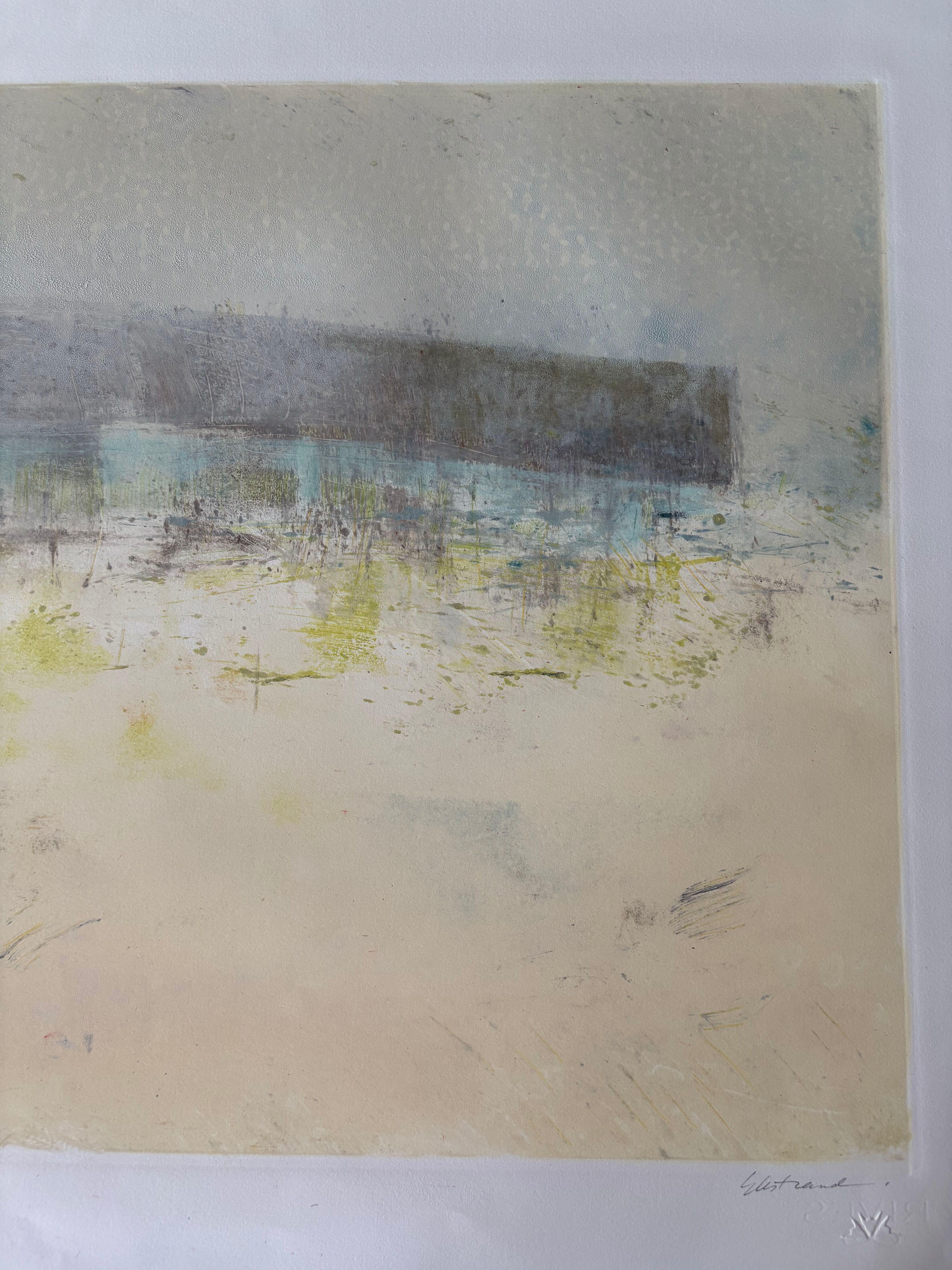 Coulee Waters Edge, Abstrakte Sumpflandschaft Monotypie-Druck, 2024 (Beige), Landscape Print, von Kris Ekstrand