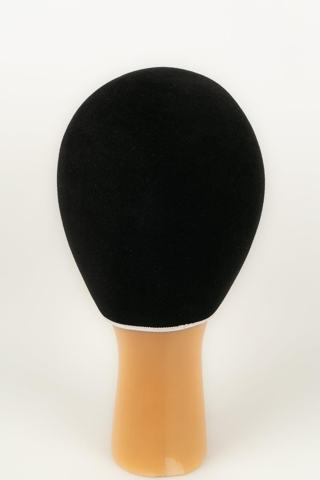 Gray Kris Van Assche Hat in Black and White