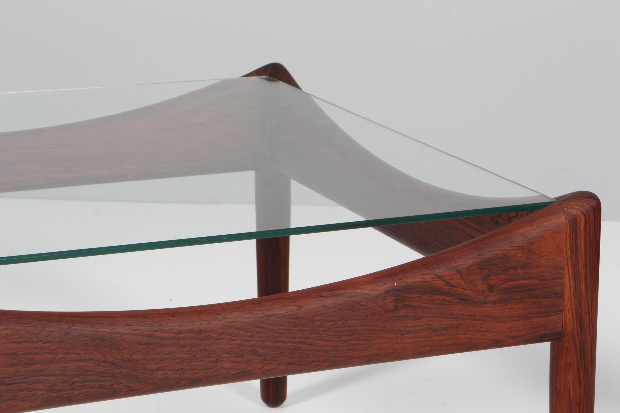 Krisitan S. Vedel Coffee Table, Rosewood and glass, Denmark, 1960s In Good Condition For Sale In Esbjerg, DK