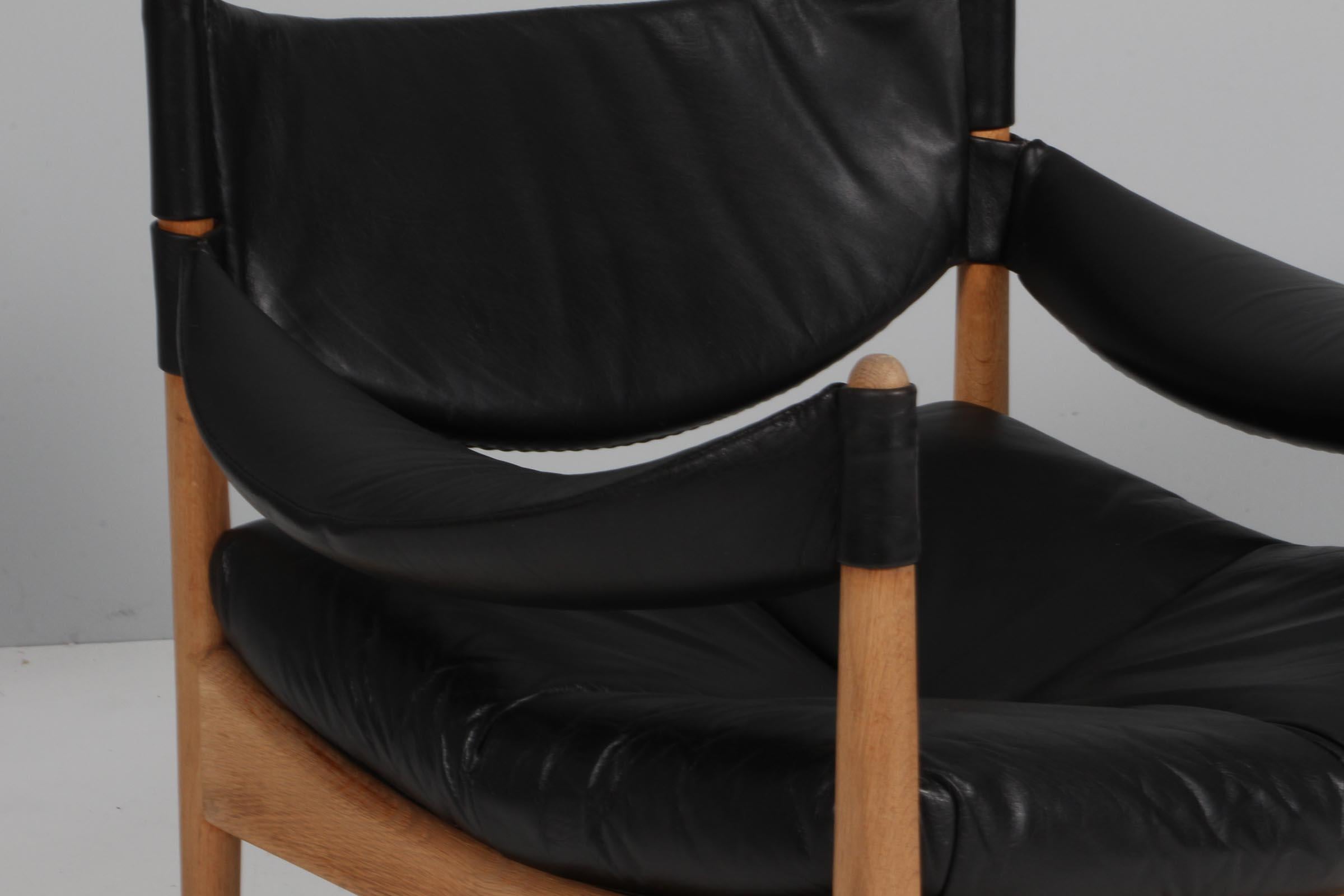 Krisitan S. Vedel lounge chair model Modus, Oak and Leather, Denmark, 1960s In Good Condition In Esbjerg, DK