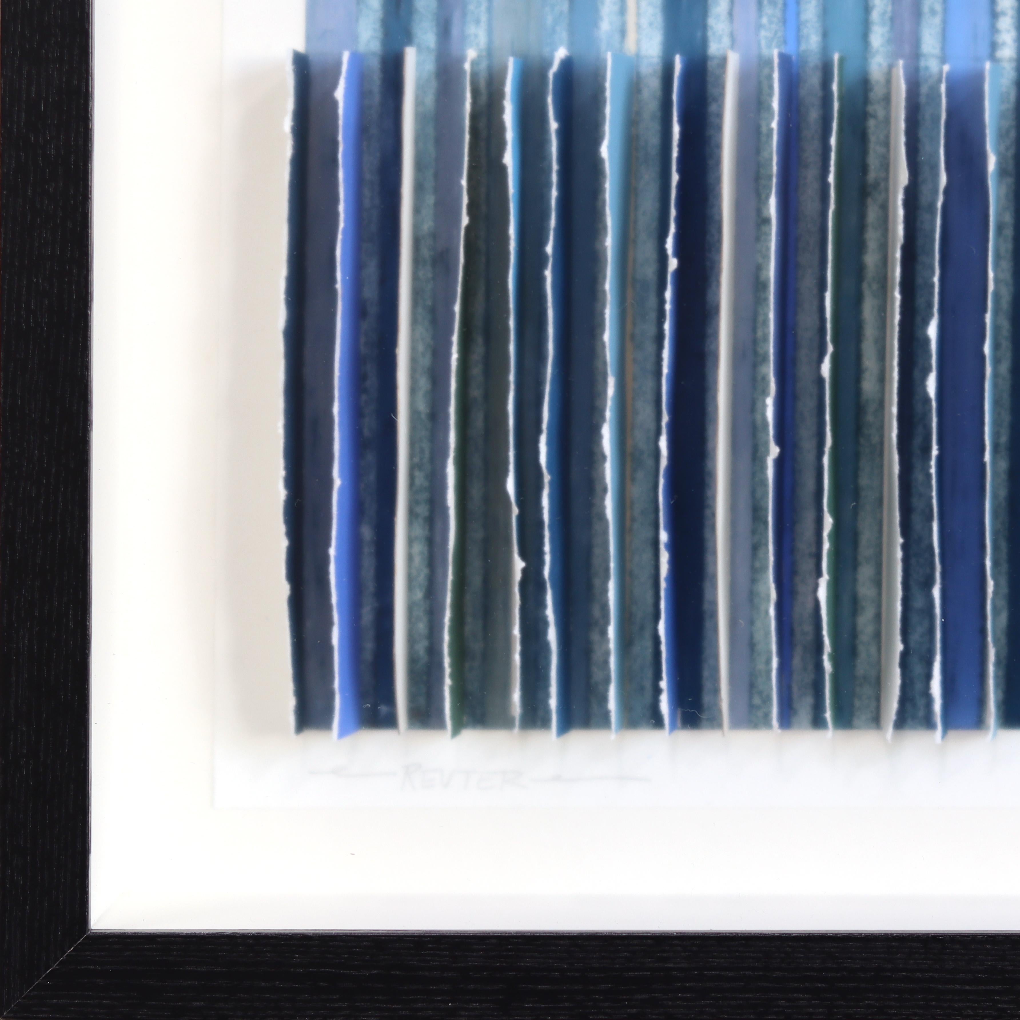 Straits and narrows - Original Abstract Blue Tone Mixed Media Sculptural Artwork en vente 4