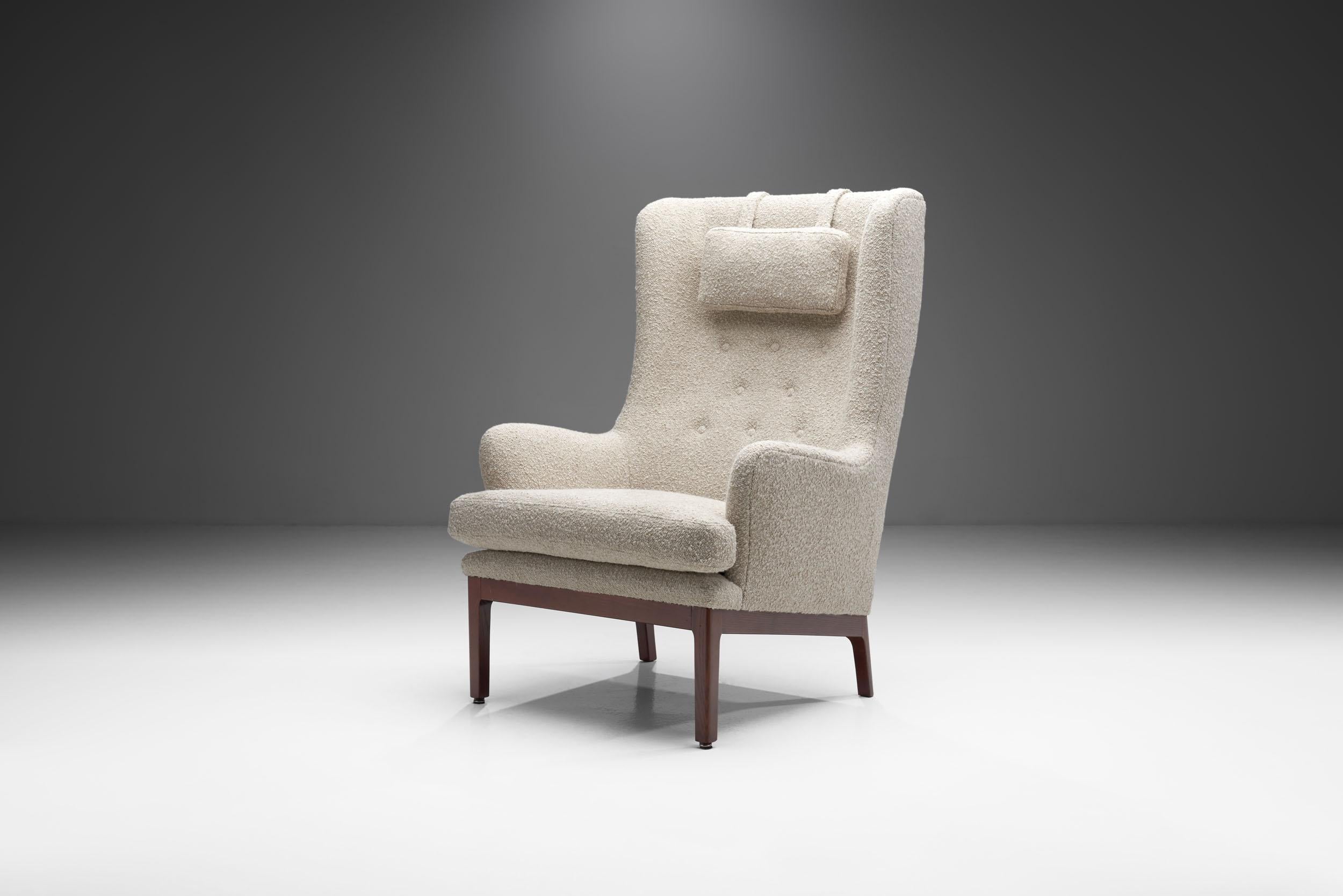 This “Krister” is a true Swedish design icon, and is among Arne Norell’s cosiest works. This high-back armchair’s comfort is only rivalled by its stylishness and elegance. Arne Norell was a household name within the interior design-world of Europe,