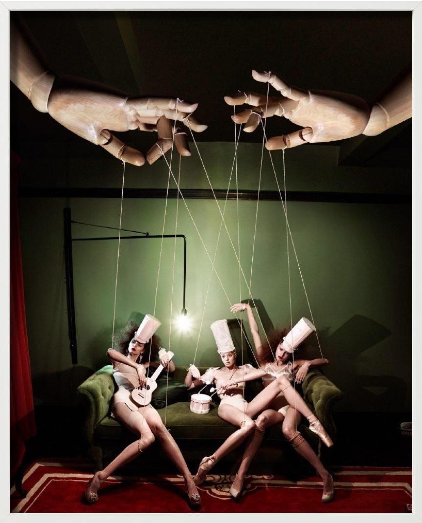Kristian Schuller, Puppen, Kunstfotografie, 2010 im Angebot 8