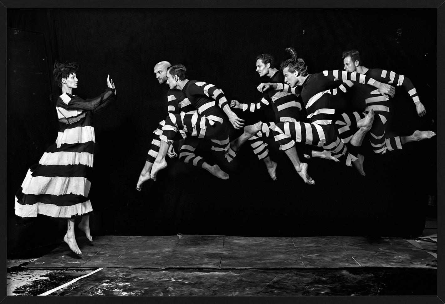 Staatsballet, Gruppensprung, Iris Strubegger, photographié par Kristian Schuller. 

Tous les tirages sont en édition limitée. Disponible en plusieurs tailles. Encadrement haut de gamme sur demande.

Toutes les impressions sont réalisées et signées