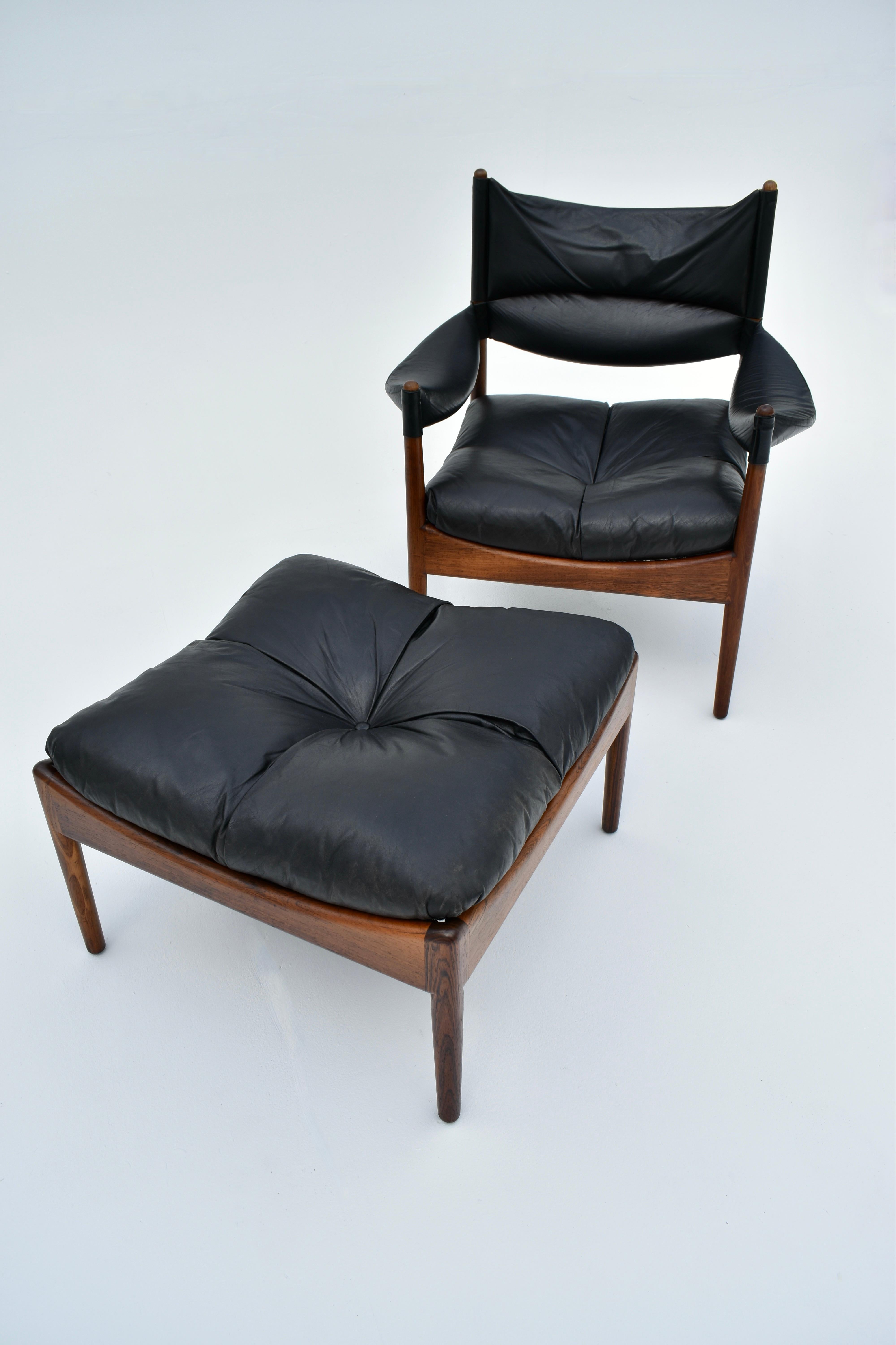 A Danish design classic. kristian Solmer Vedel designed the ‘Modus’ range of furniture in 1963 for cabinetmakers Soren Willadsen.

Crafted from soild Brazilian rosewood with black leather upholstery. The design and construction is very unique