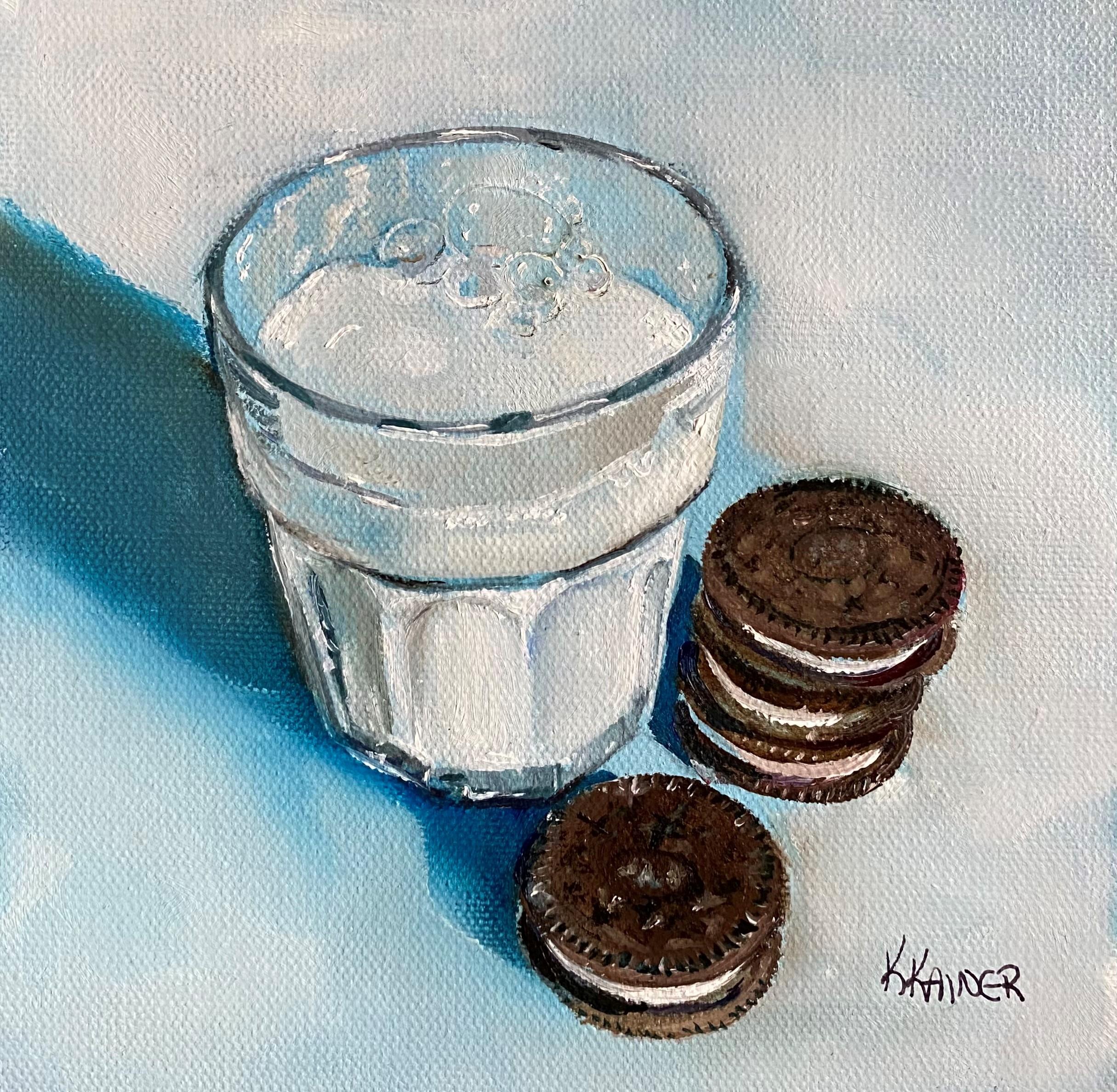 Kristine Kainer Still-Life Painting - Oreos and Milk, Oil Painting