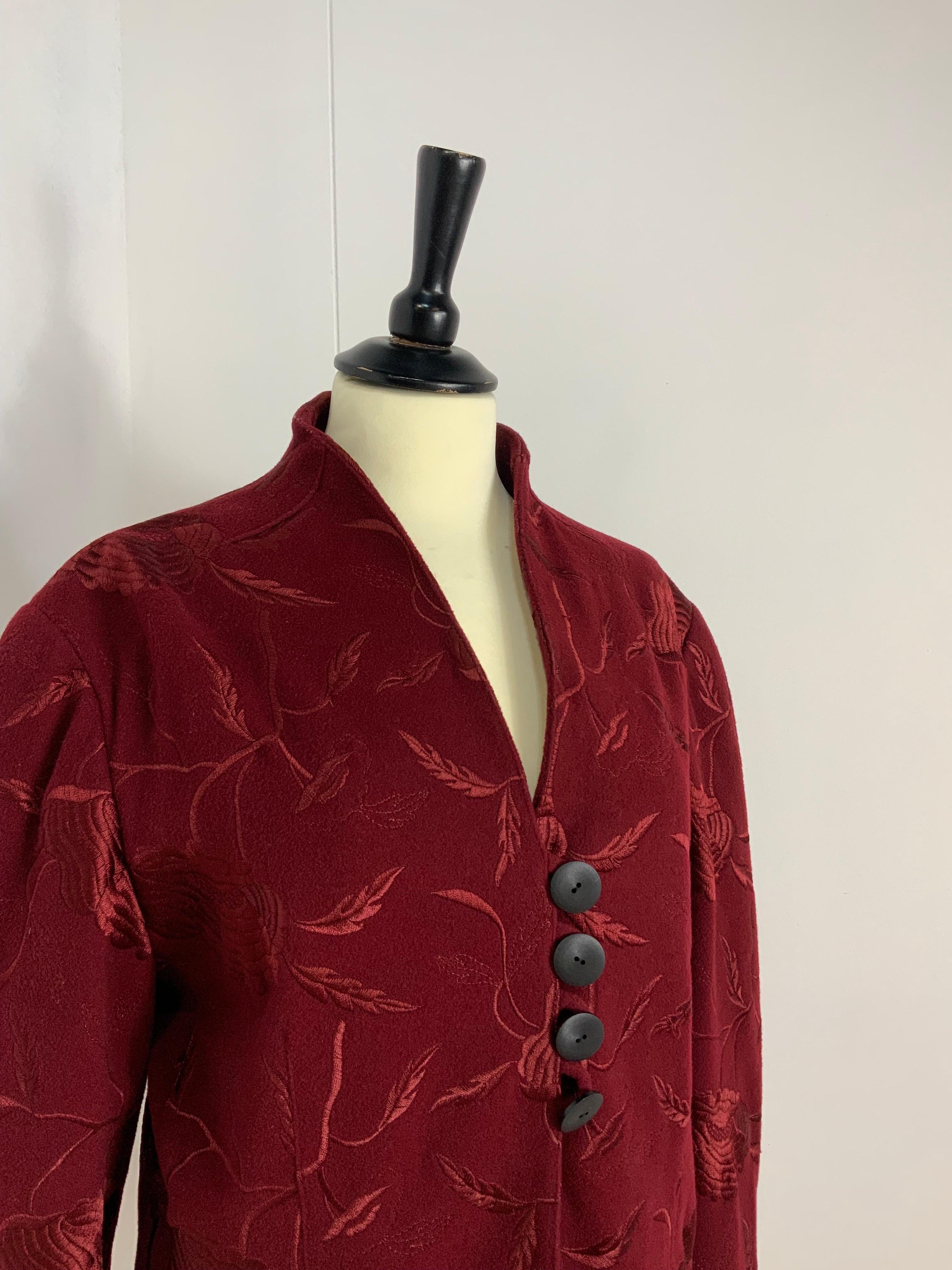 Krizia bordeaux embroidery jacket In Excellent Condition For Sale In Carnate, IT