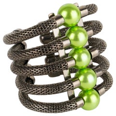 Krizia Italy Bracelet manchette massif en résine verte et bronze