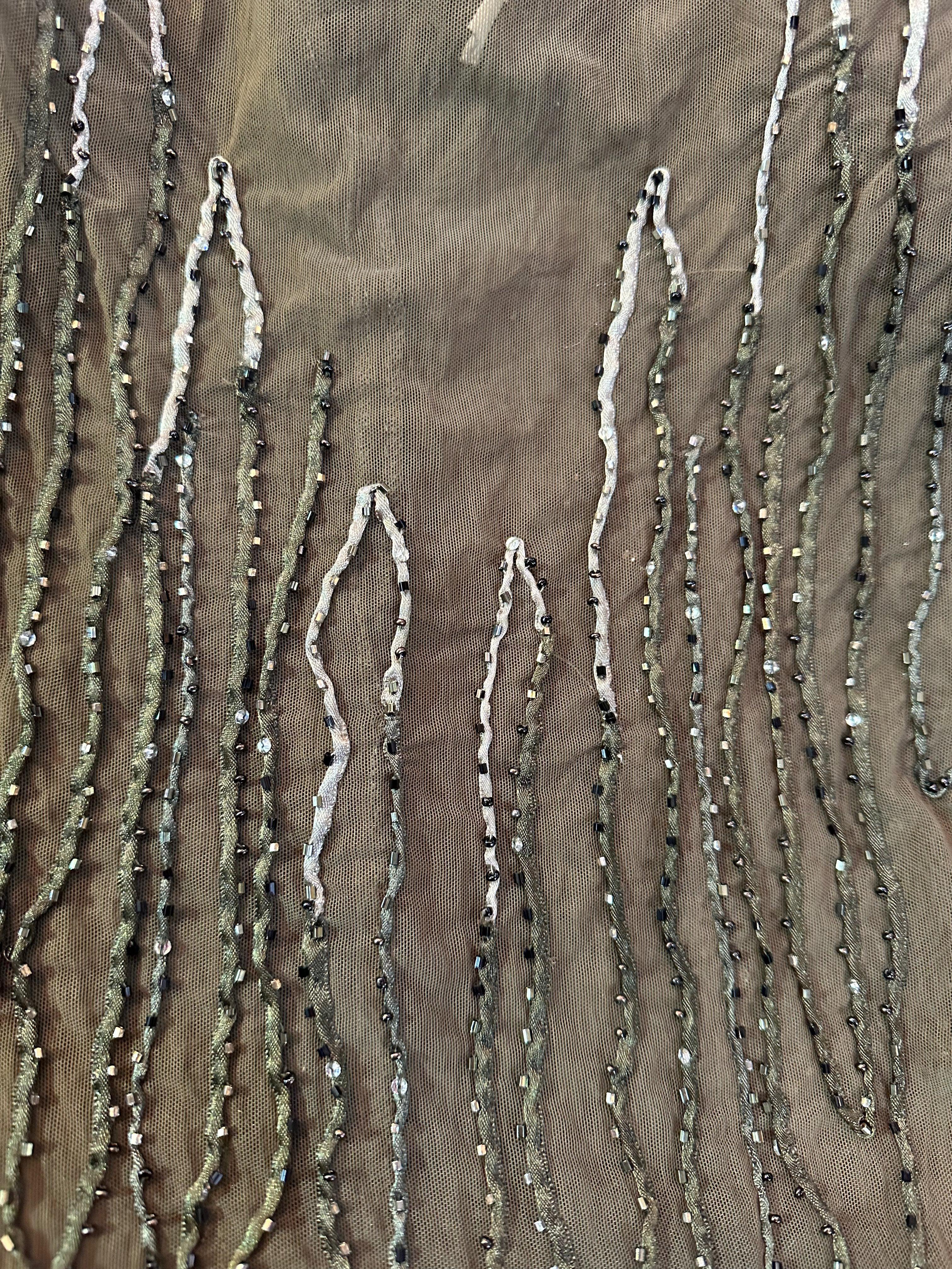Krizia Olivgrünes durchsichtiges Mesh-Perlenkleid OLDB, 2000er Jahre im Zustand „Neu“ im Angebot in Los Angeles, CA