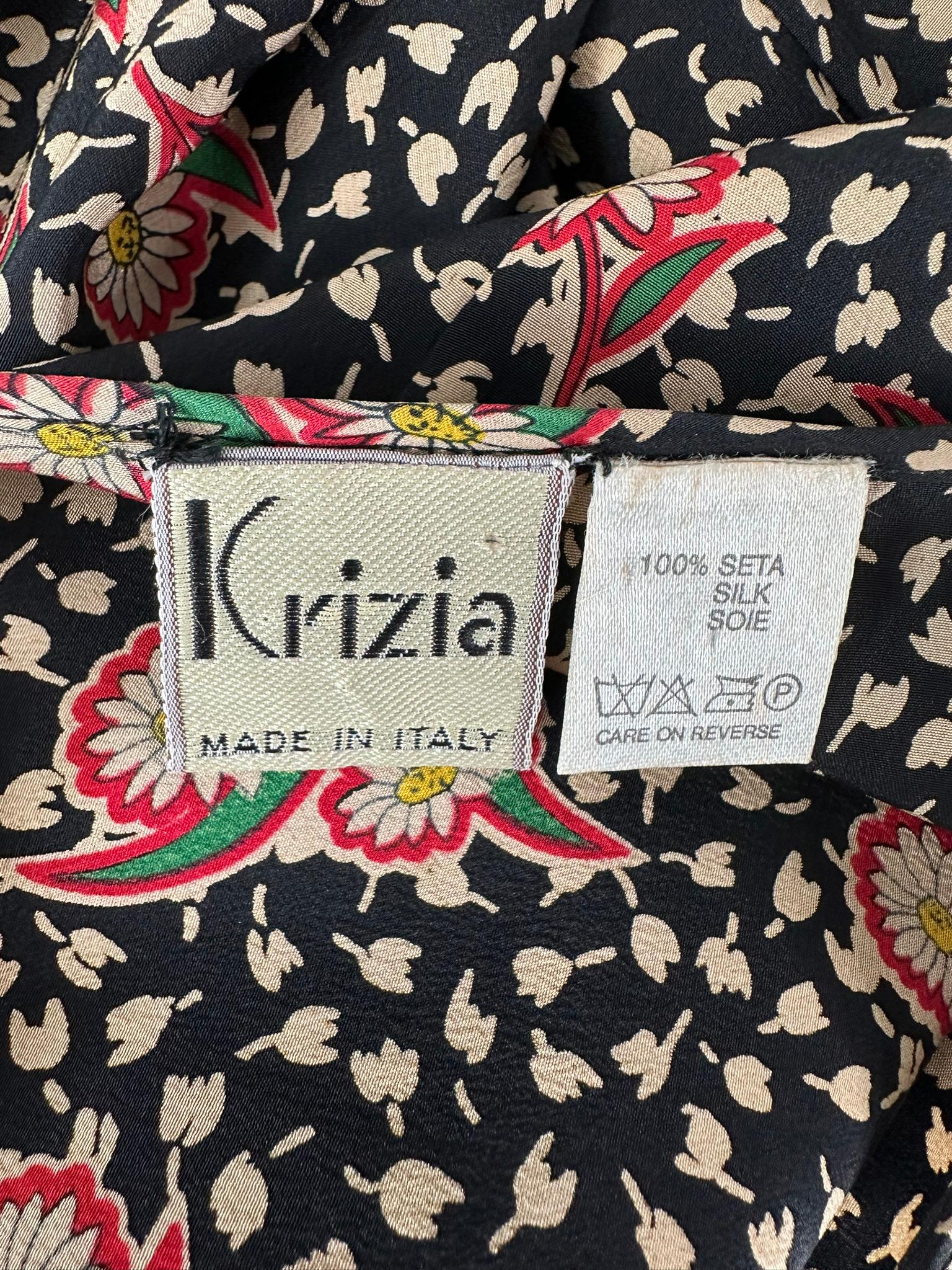 Krizia, tunica in seta con stampa floreale e set di pantaloni con lacci alla caviglia, anni '80  38 in vendita 14