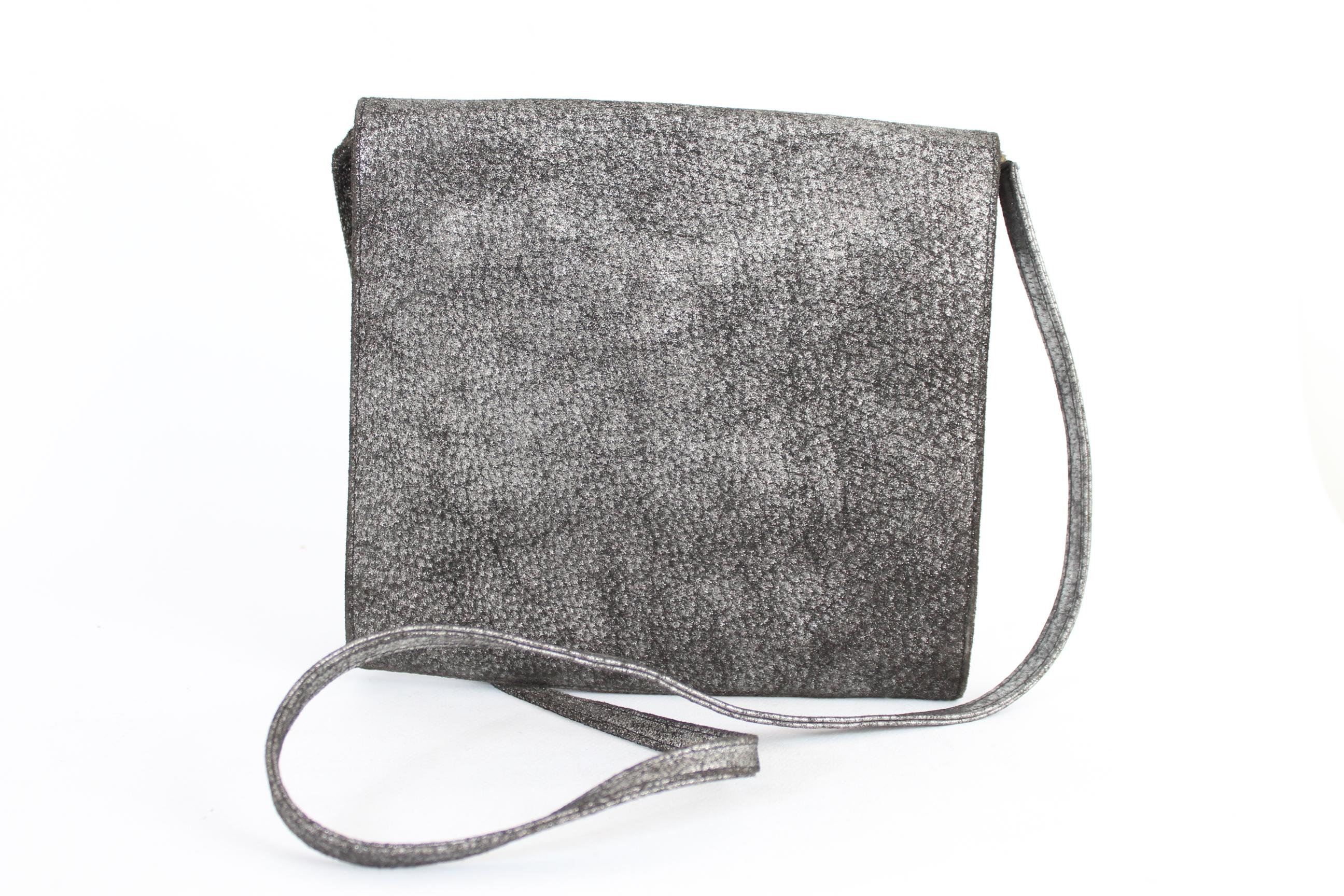 Krizia Silver Leather Evening Shoulder Bag 1980s In Excellent Condition For Sale In Brindisi, Bt