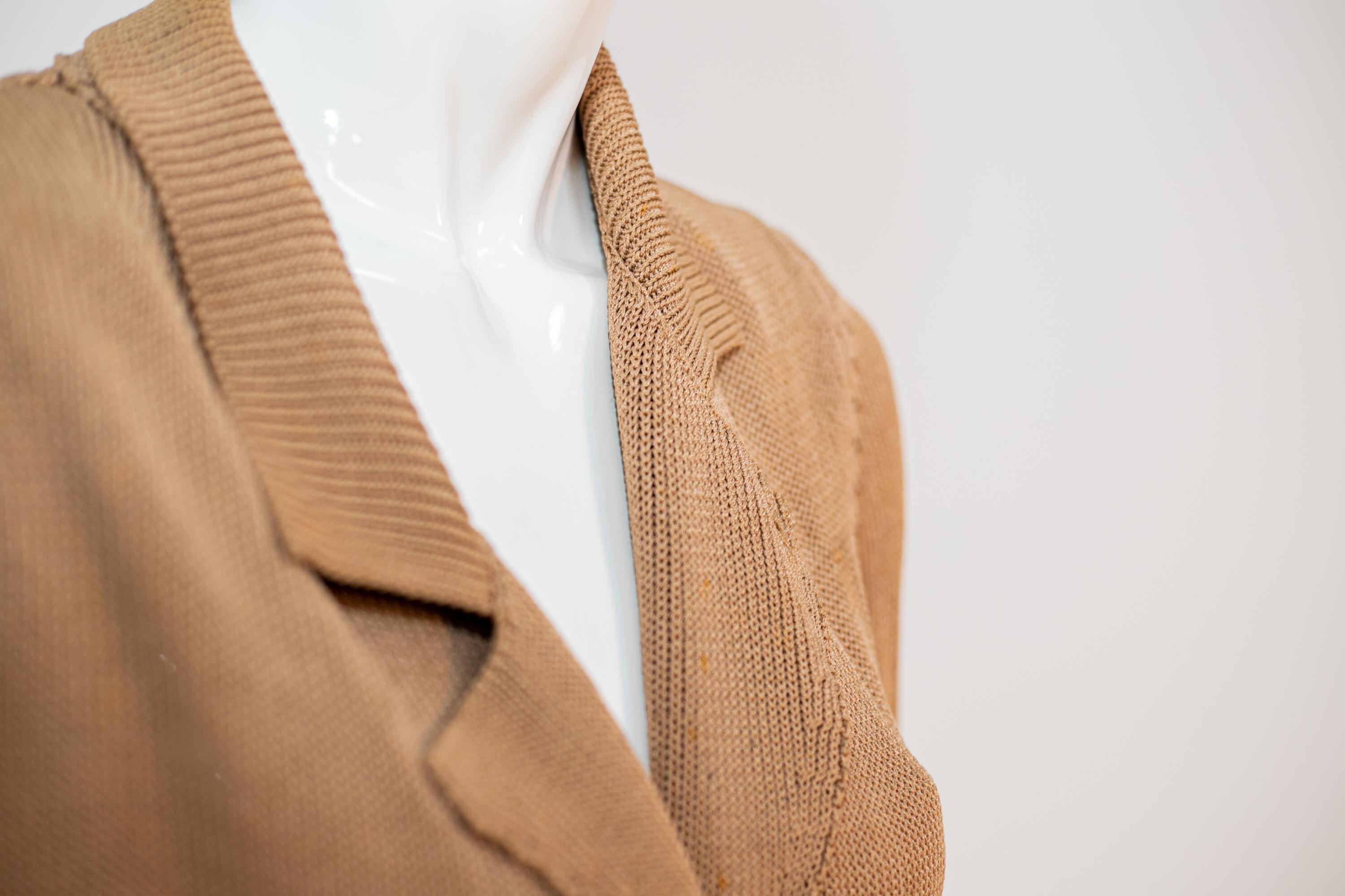 Krizia Vintage Camel Lightweight Cardigan In Good Condition For Sale In Milano, IT