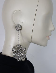 KRIZIA Pendientes colgantes vintage de camelia maciza enjoyada