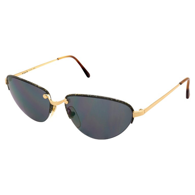 Cateye vintage sunglasses by Krizia, Italy Krizia K34 Wonderful Thick Tortoise Cateye Sunglasses Hand  main image 2
