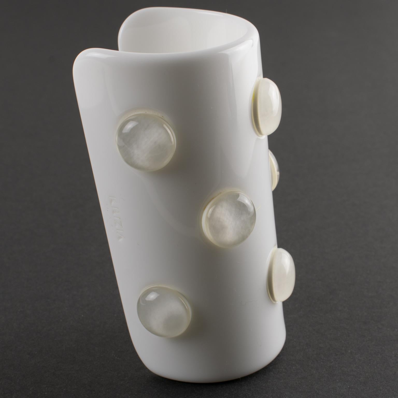 Krizia White Resin Lucite Cuff Bangle Bracelet with Cabochons en vente 5