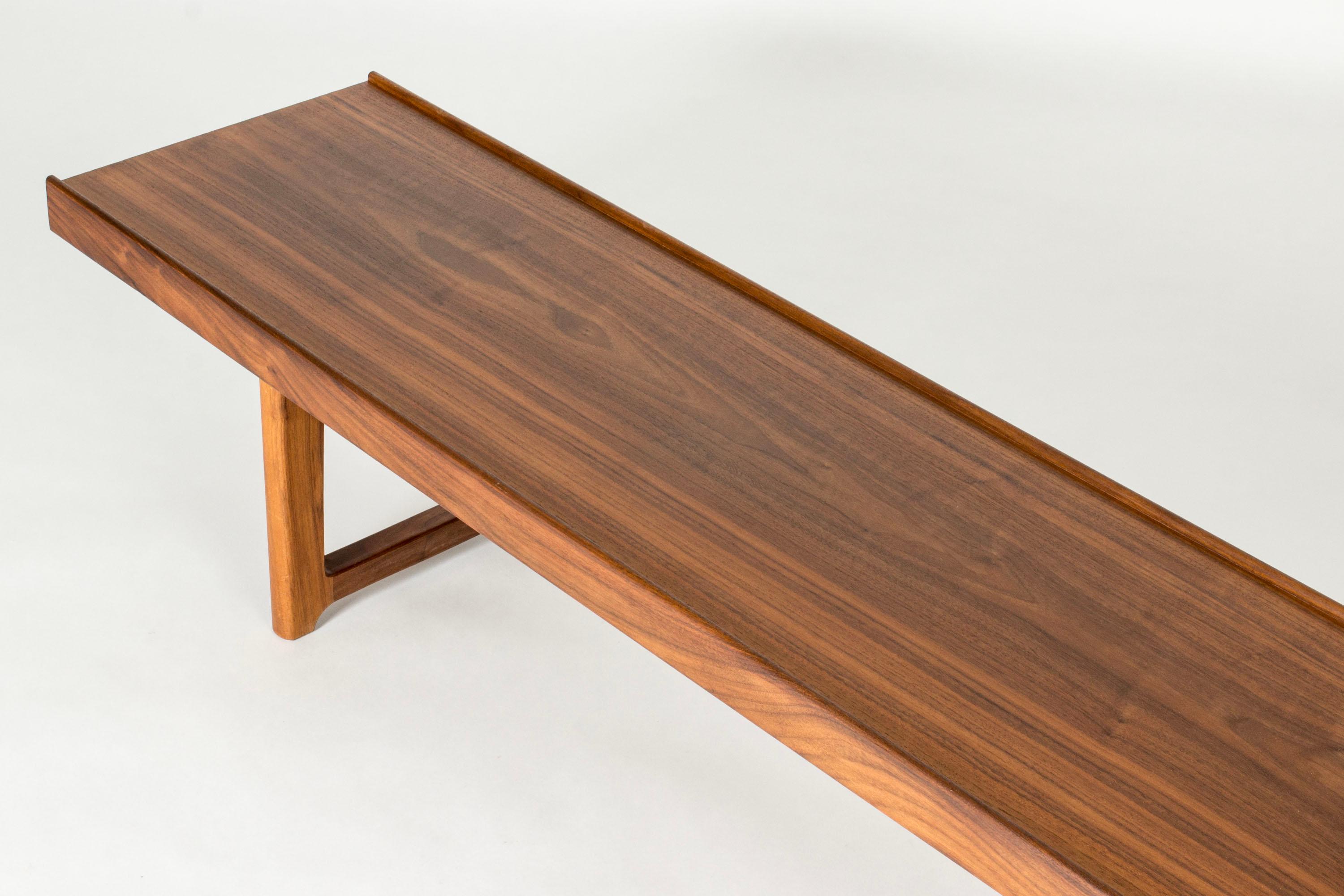 Noyer Banc Krobo par Torbjørn Afdal pour Bruksbo, Norvège, années 1960 en vente