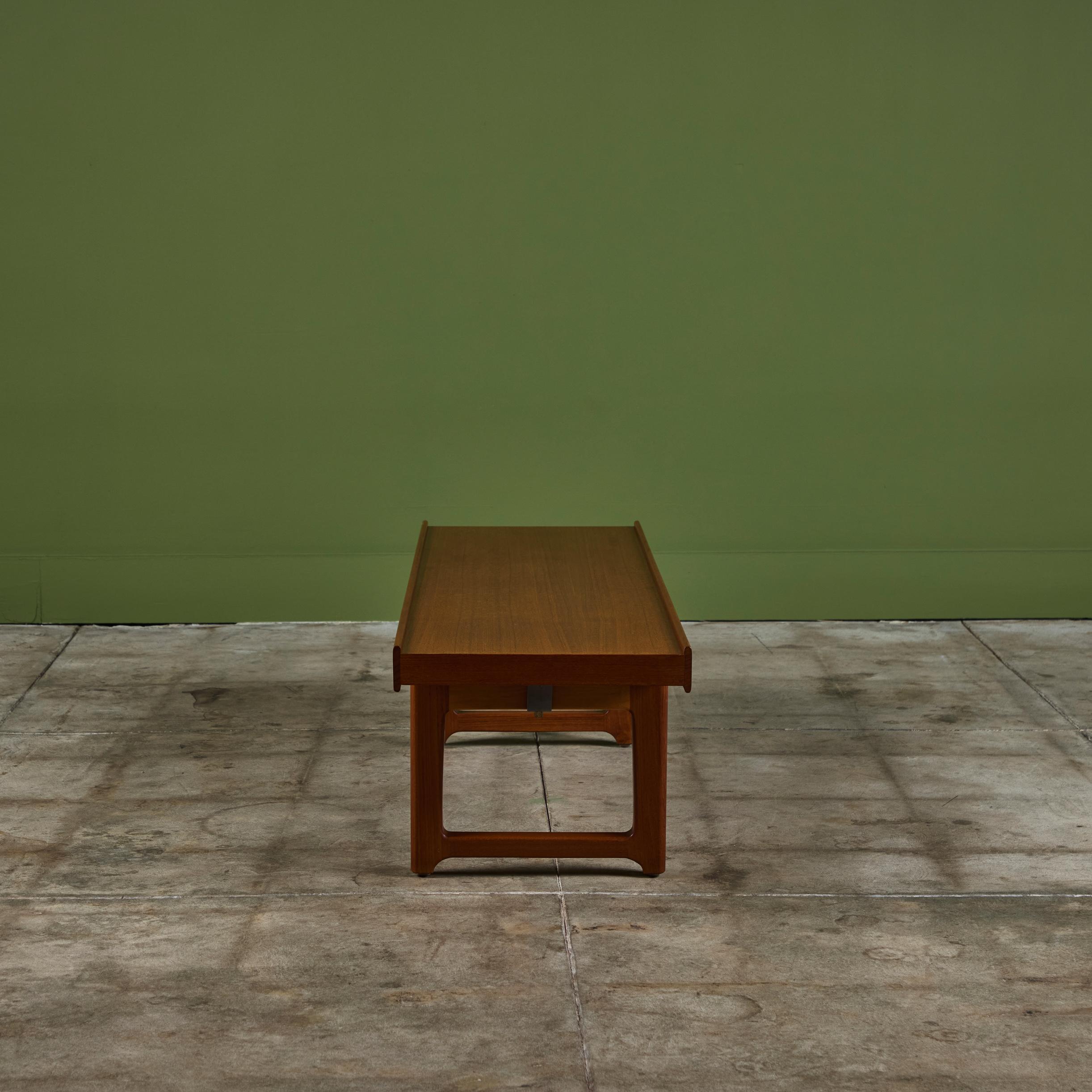 ‘Krobo’ Teak Bench by Torbjørn Afdal In Excellent Condition In Los Angeles, CA