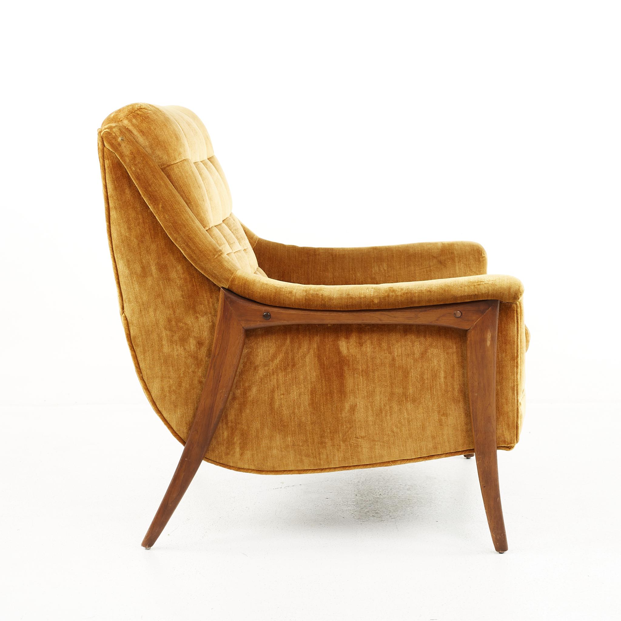Kroehler Avant Mid Century Lounge Chairs, a Pair 2