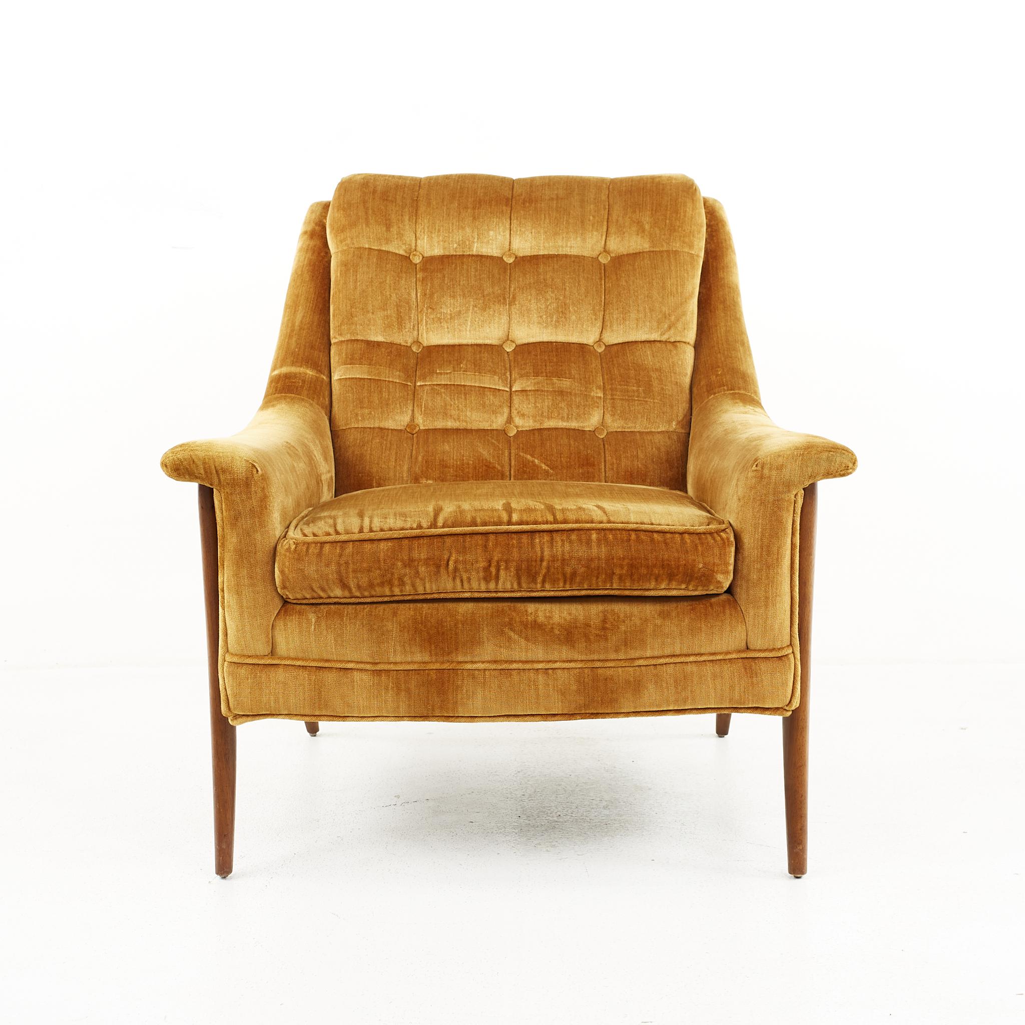 Mid-Century Modern Kroehler Avant Mid Century Lounge Chairs, a Pair