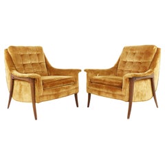 Kroehler Avant Mid Century Lounge Chairs, a Pair
