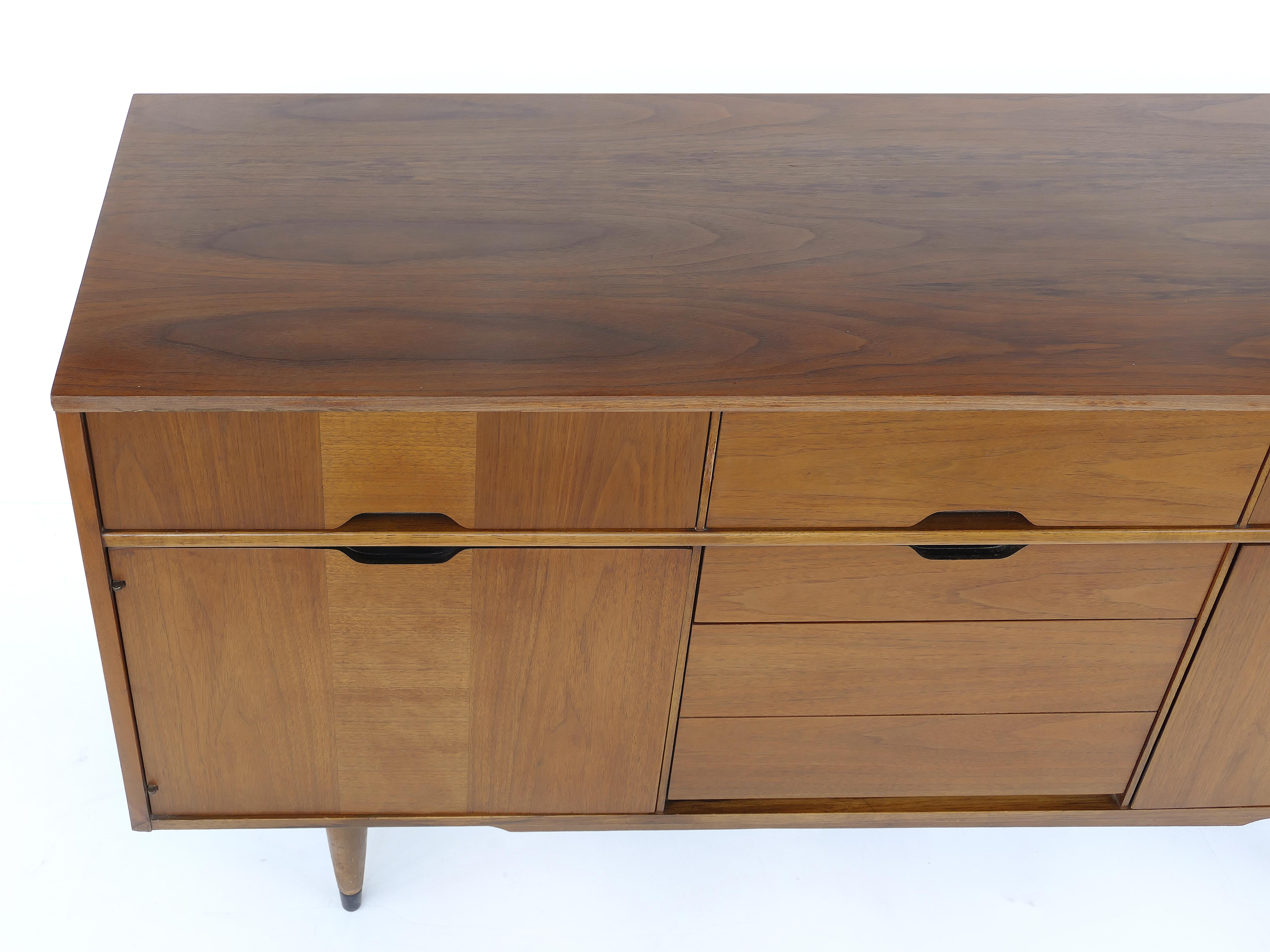 kroehler credenza