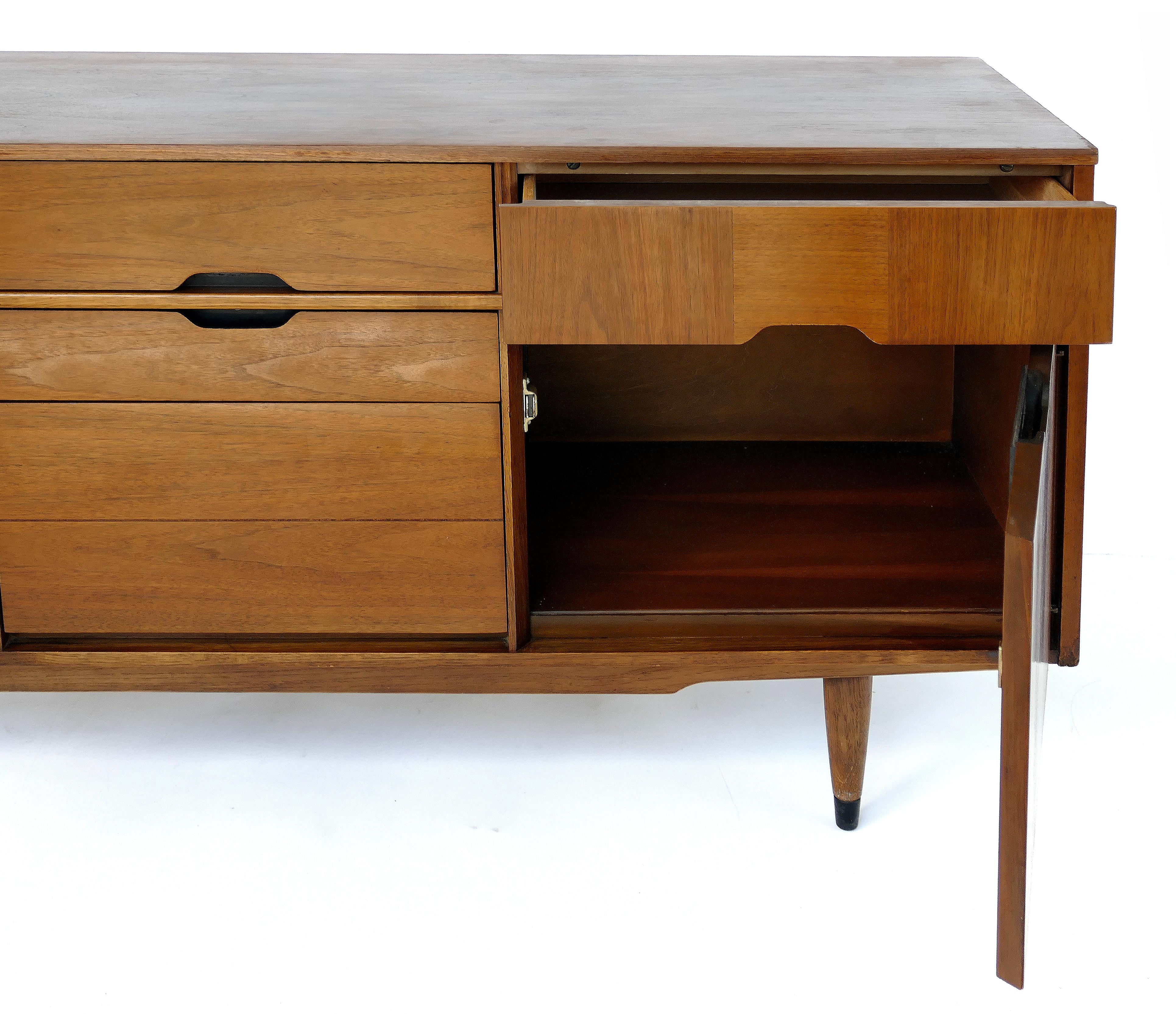 American Kroehler Custom Crafted Mid-Century Modern Credenza