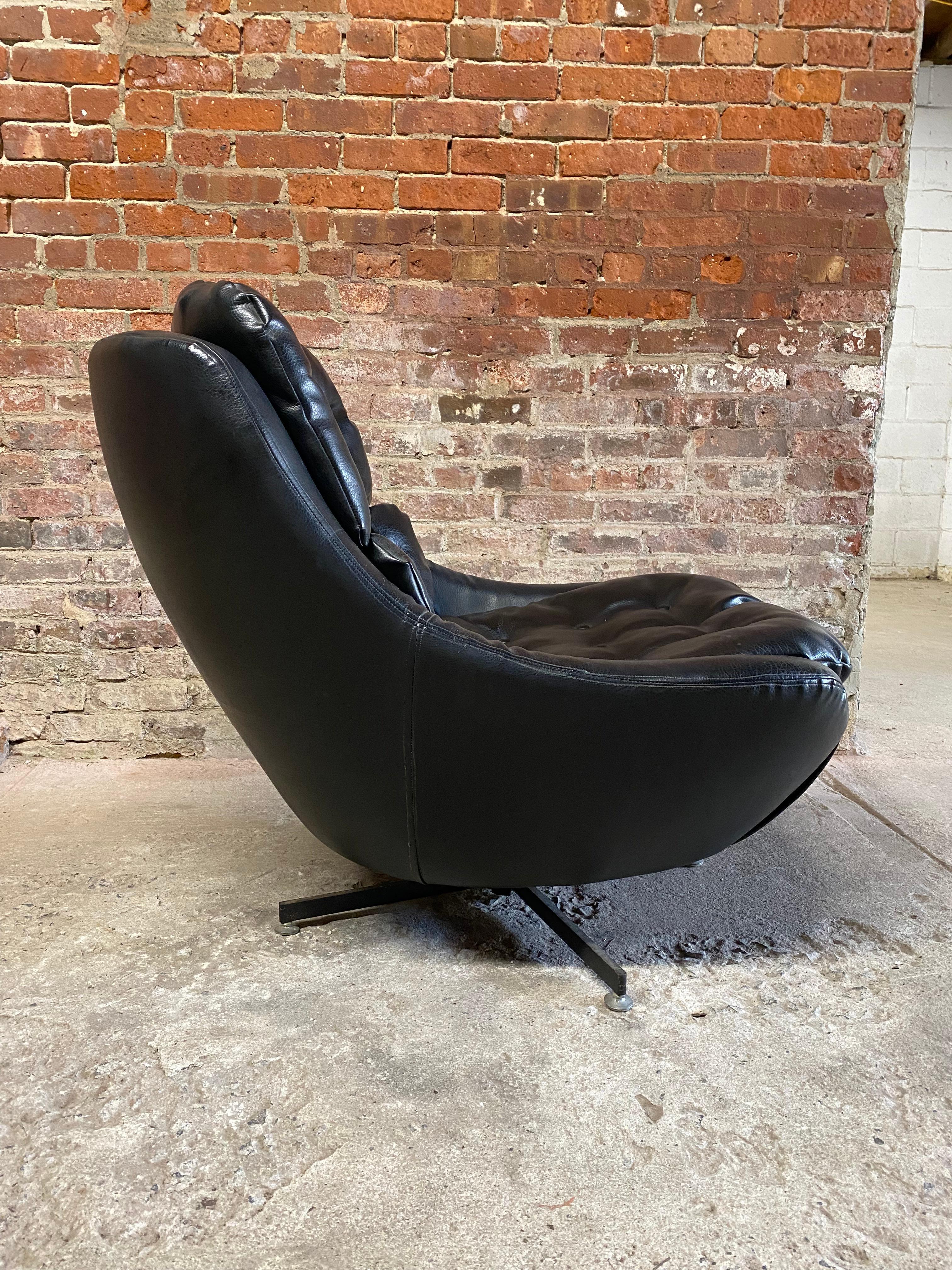 Kroehler Signature Design Black Swivel Bucket Lounge Chair For Sale 1