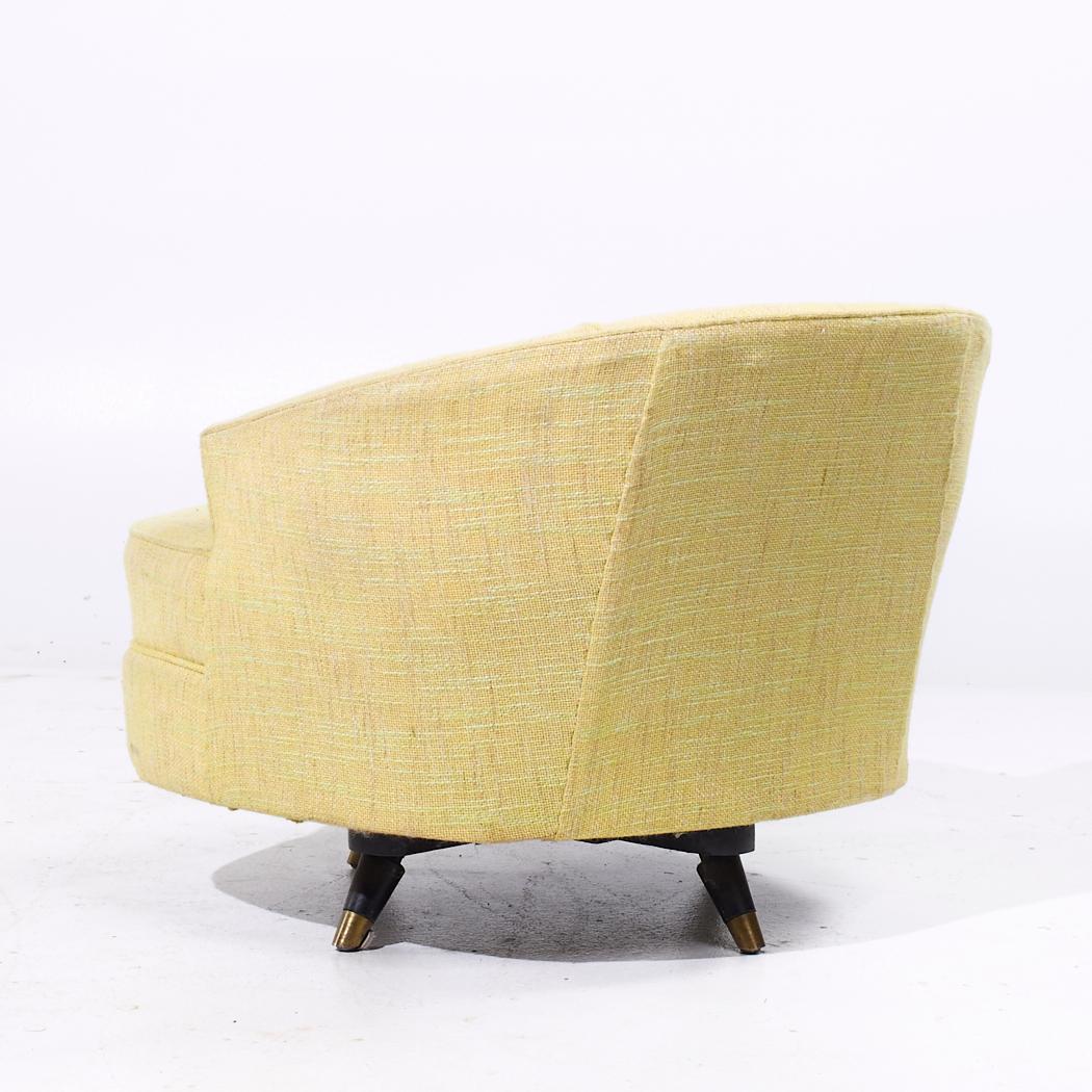 Sillón giratorio tapizado Kroehler - mcm Estadounidense en venta
