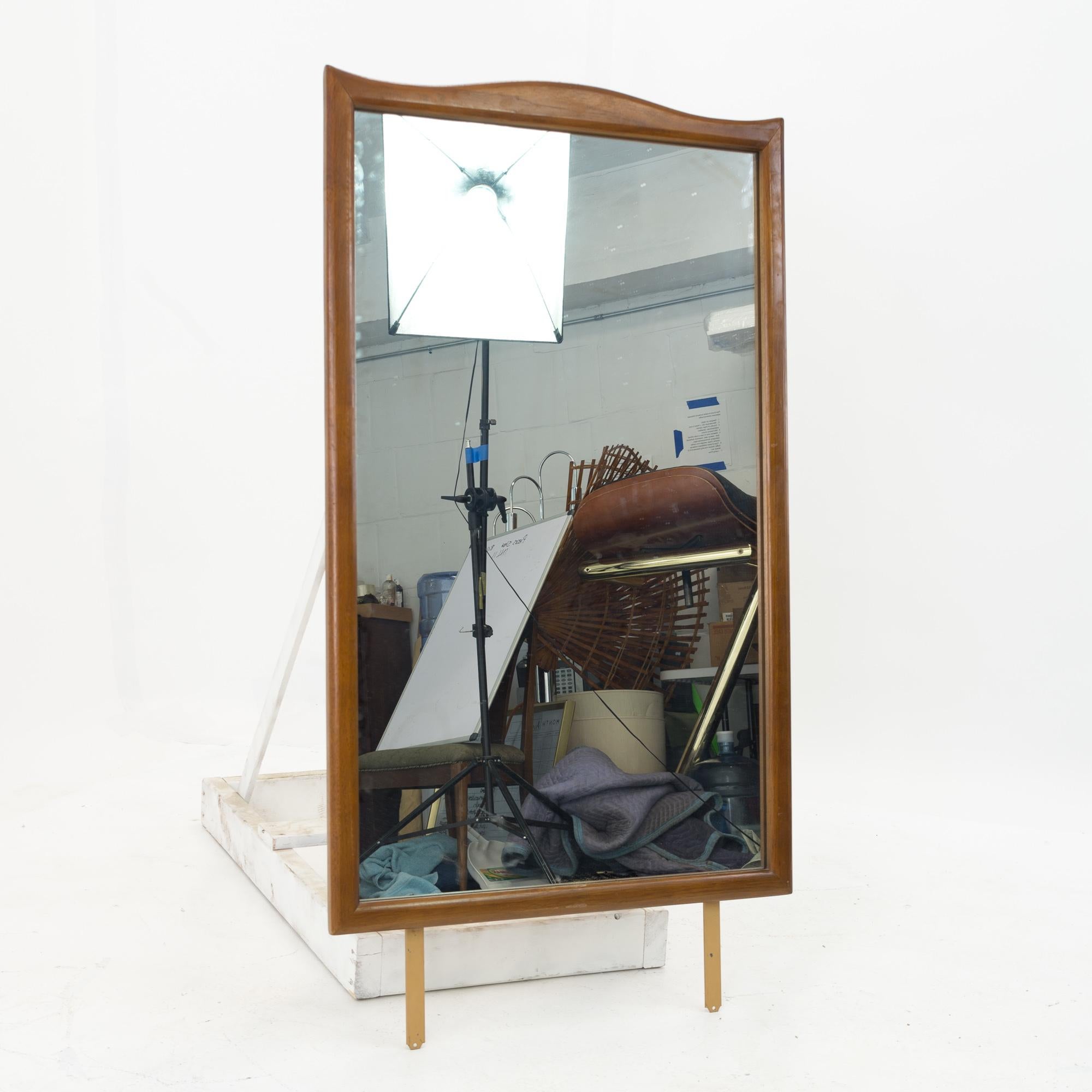 Kroehler Walnut and Brass Midcentury Lowboy Dresser with Mirror For Sale 5