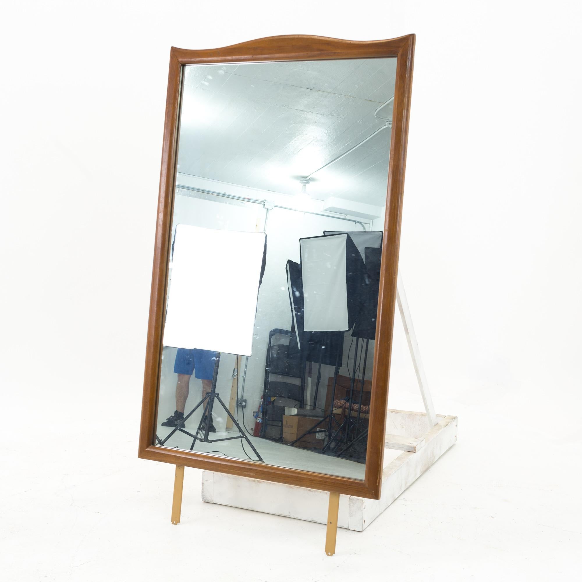 Kroehler Walnut and Brass Midcentury Lowboy Dresser with Mirror For Sale 6