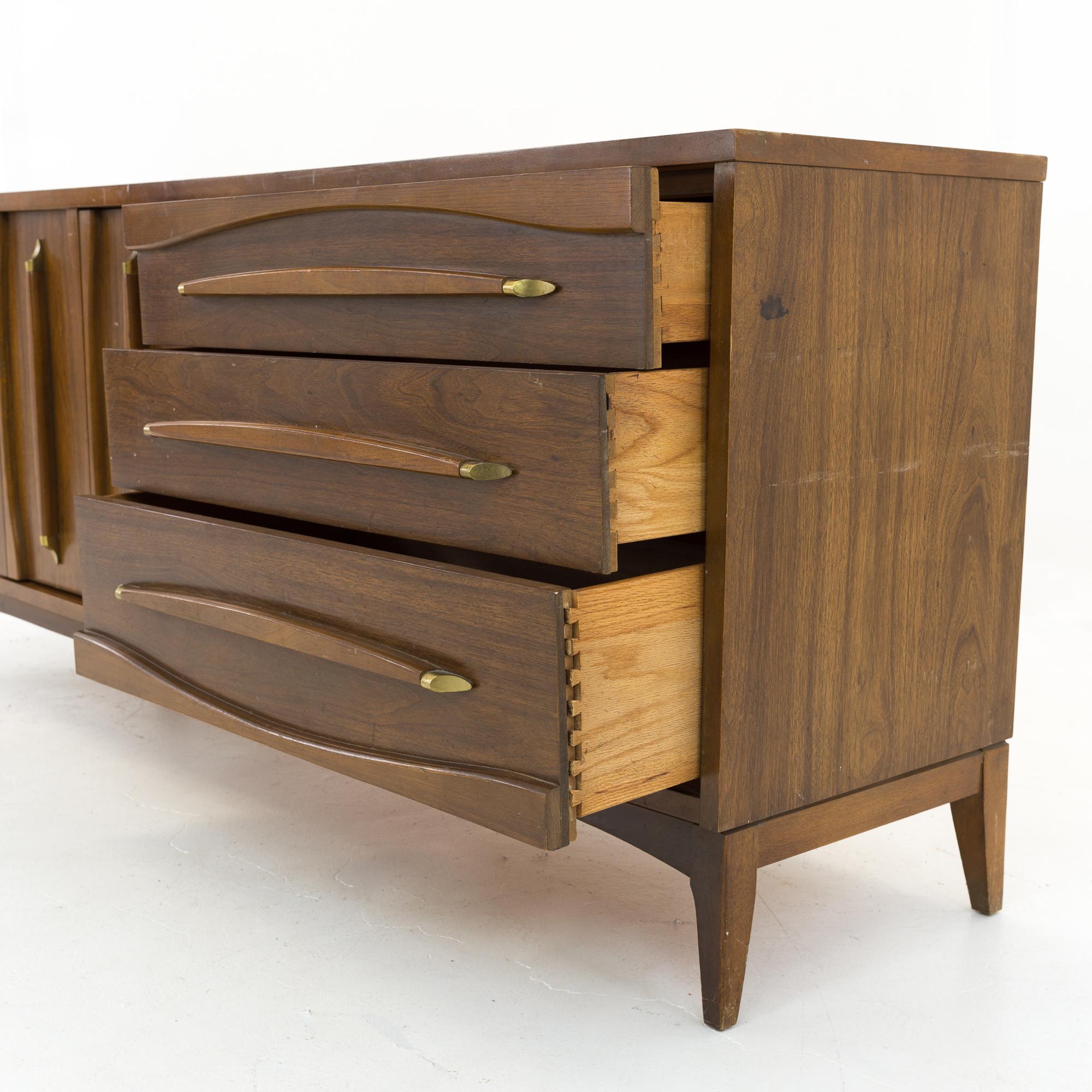 Mid-Century Modern Kroehler Walnut and Brass Midcentury Lowboy Dresser with Mirror For Sale