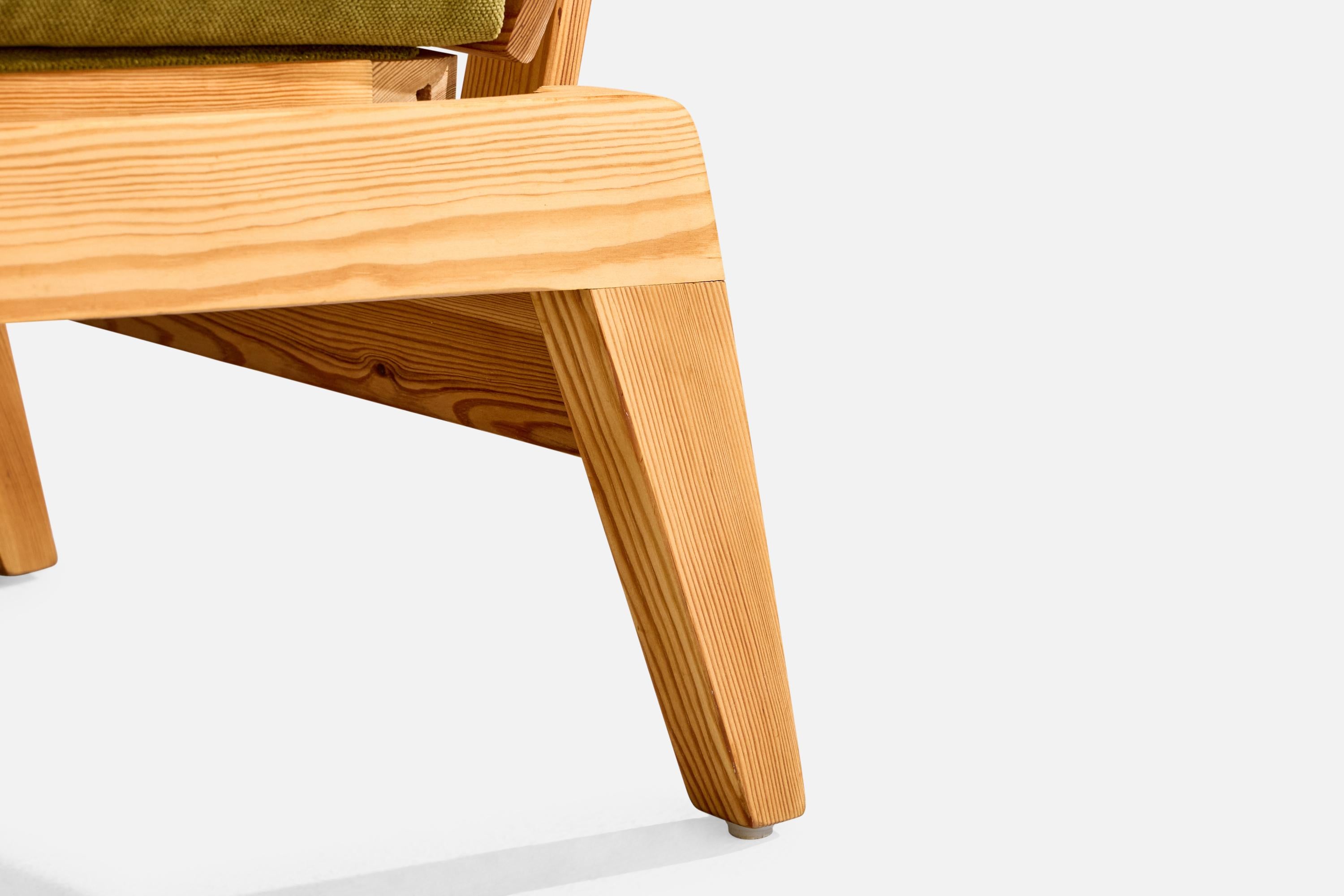 Krogenæs Møbler Attribution, Lounge Chair, Pine, Fabric, Norway, 1960s For Sale 8