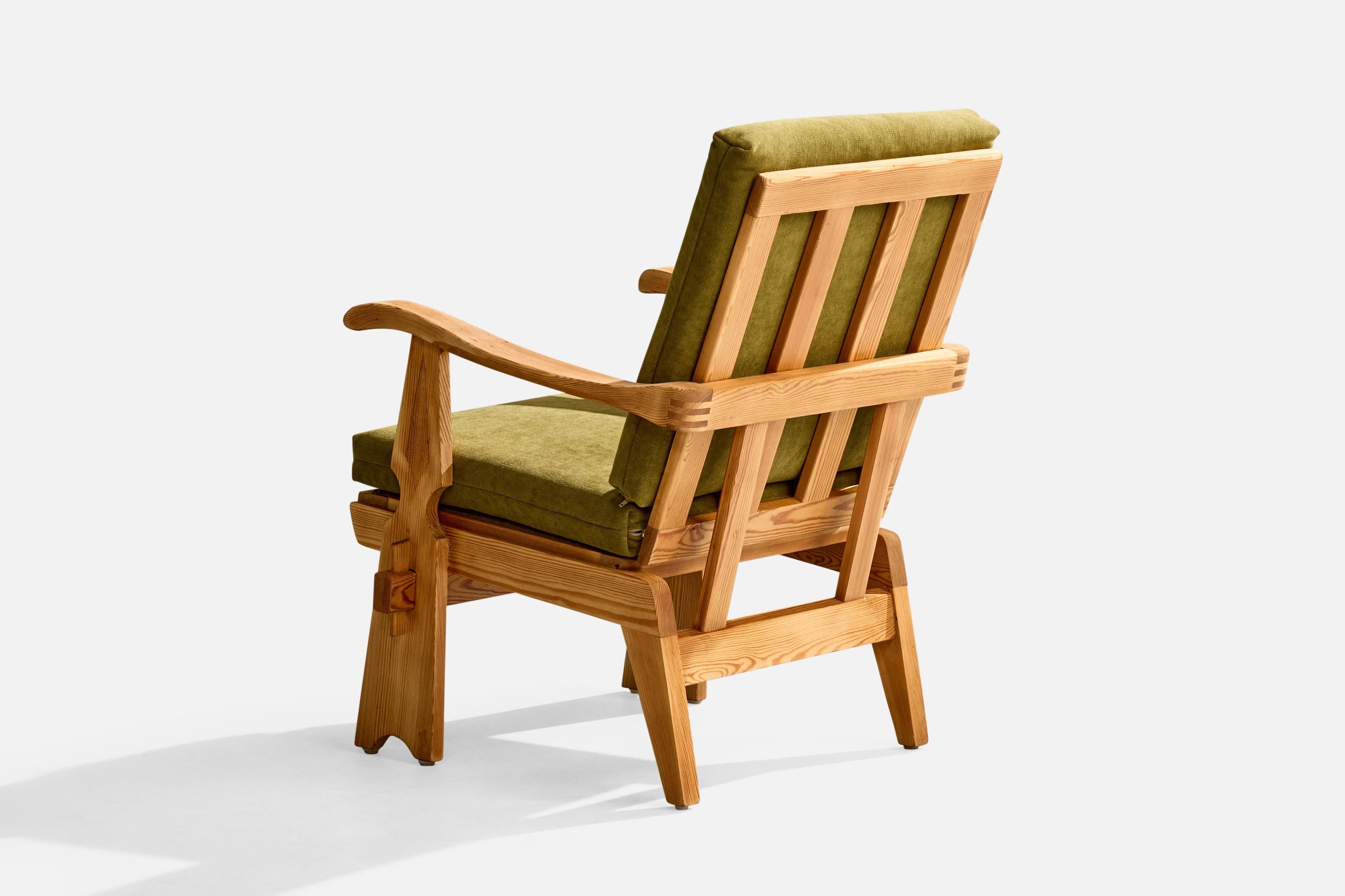Mid-Century Modern Krogenæs Møbler Attribution, Lounge Chair, Pine, Fabric, Norway, 1960s For Sale
